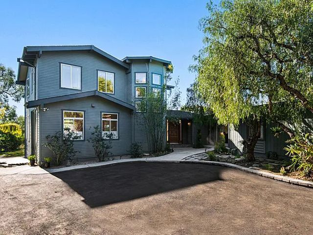 Featured photo from The Zumirez Four