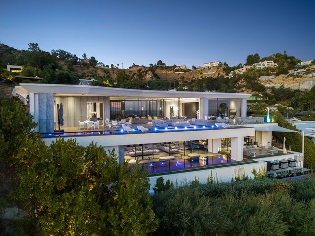 Featured photo from The Nightingale Six