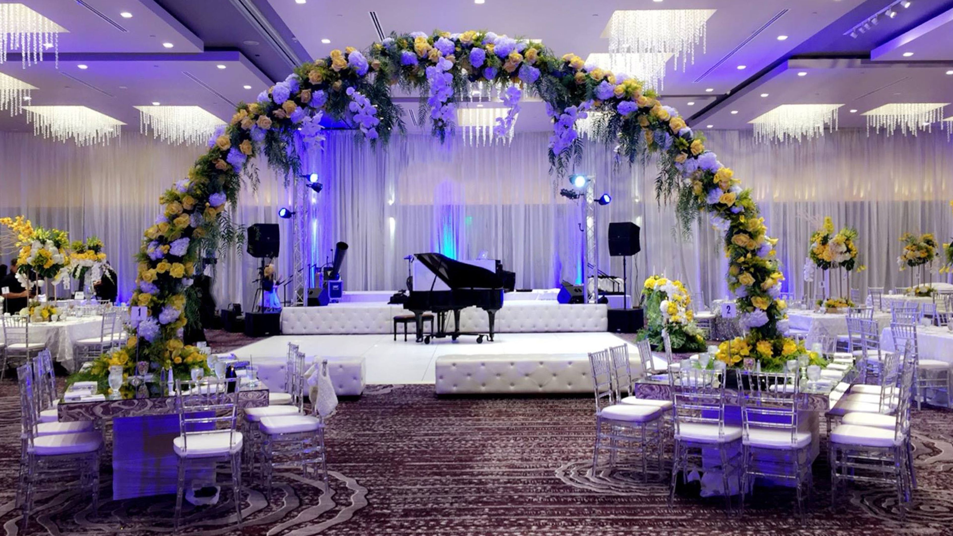 Cover photo of Hilton Los Angeles Airport