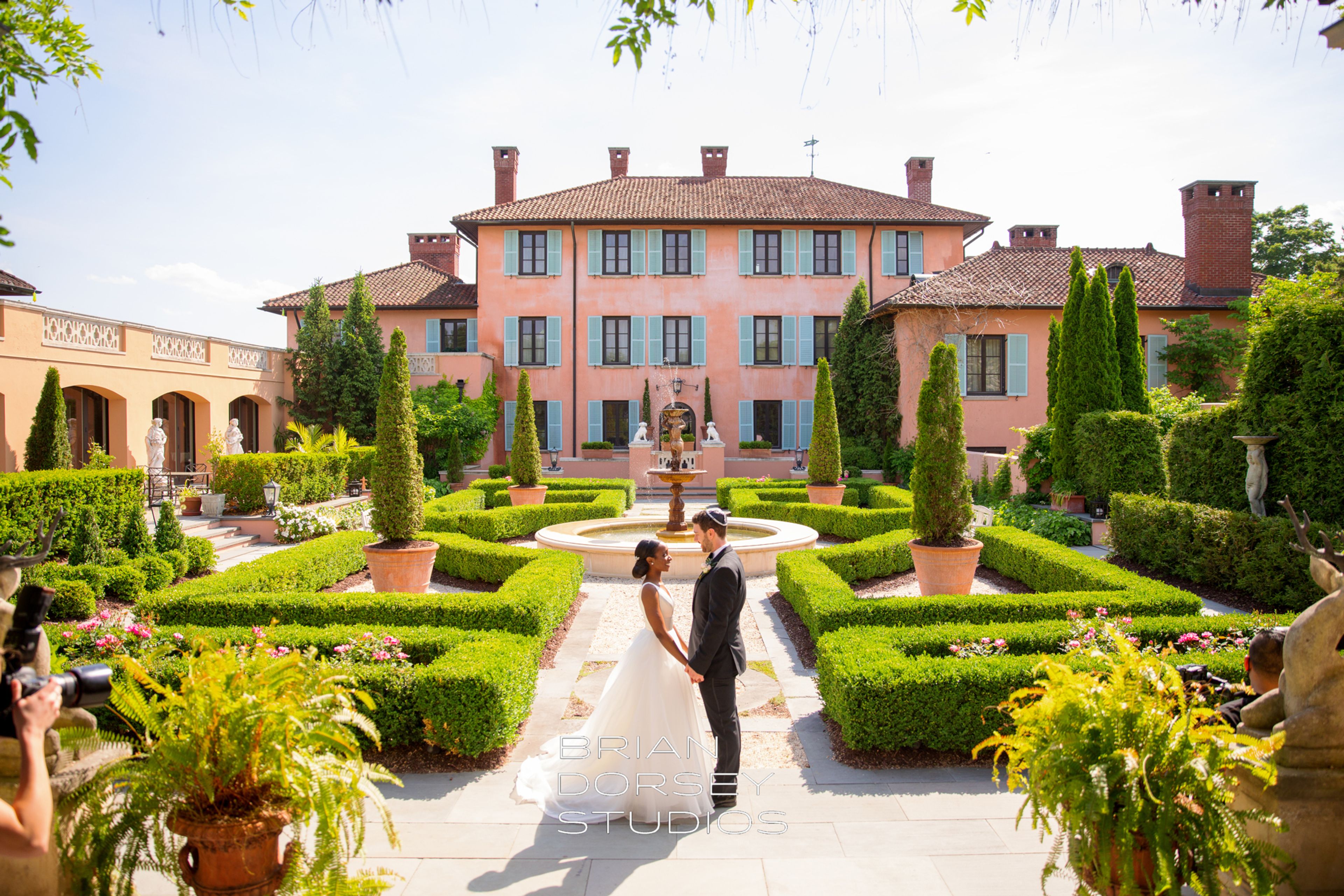 Cover photo of Ali Barone Events