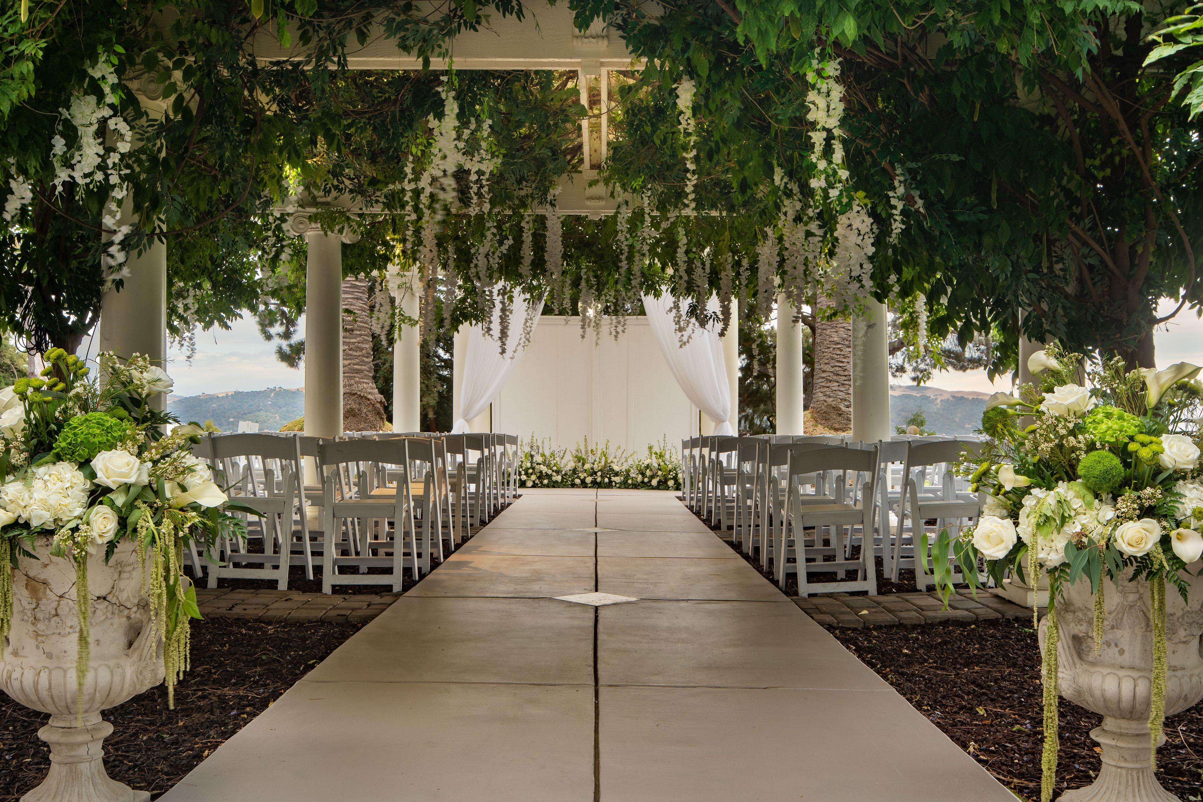 Featured photo from Jefferson Street Mansion by Wedgewood Weddings