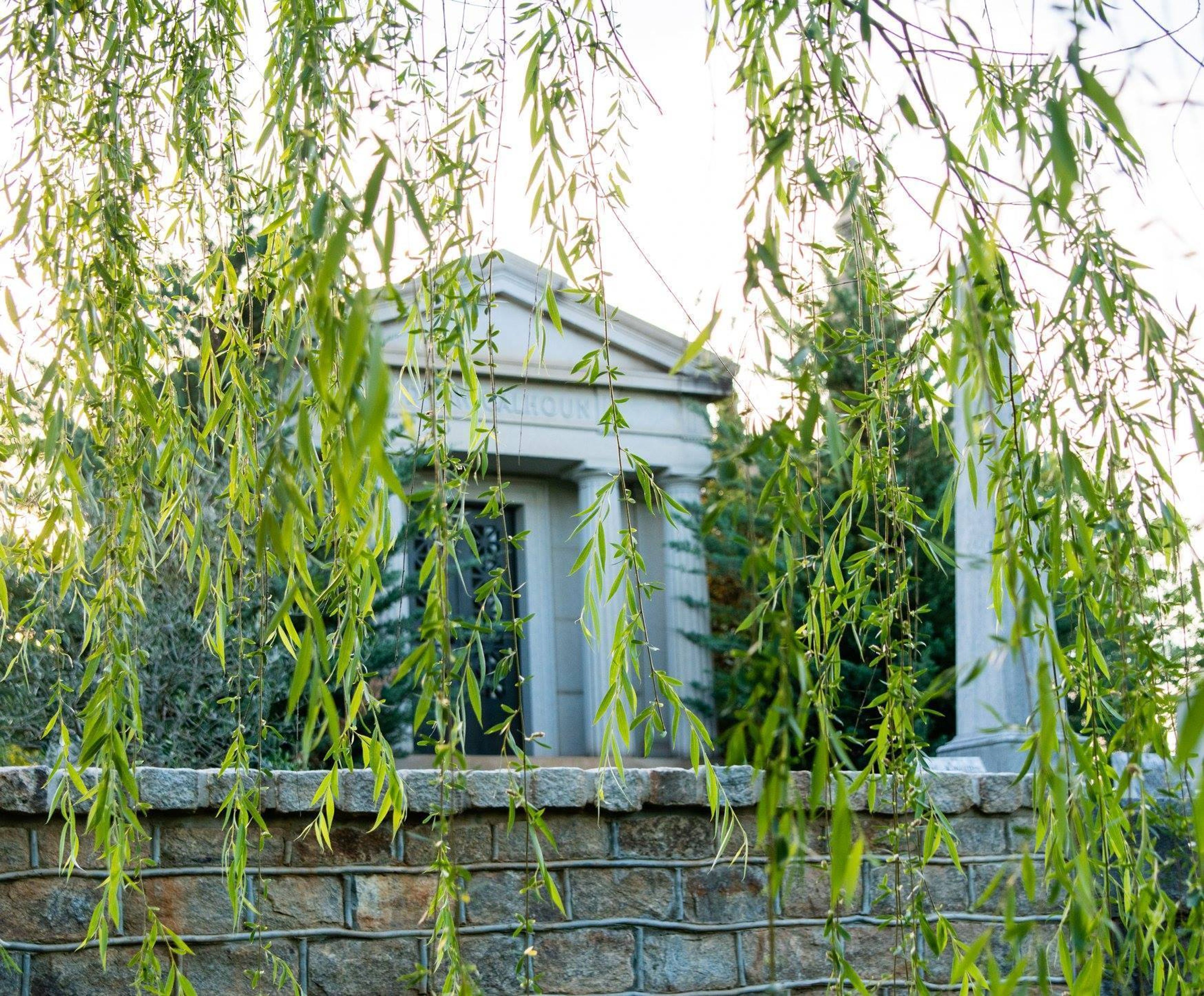 Cover photo of Historic Oakland Cemetery