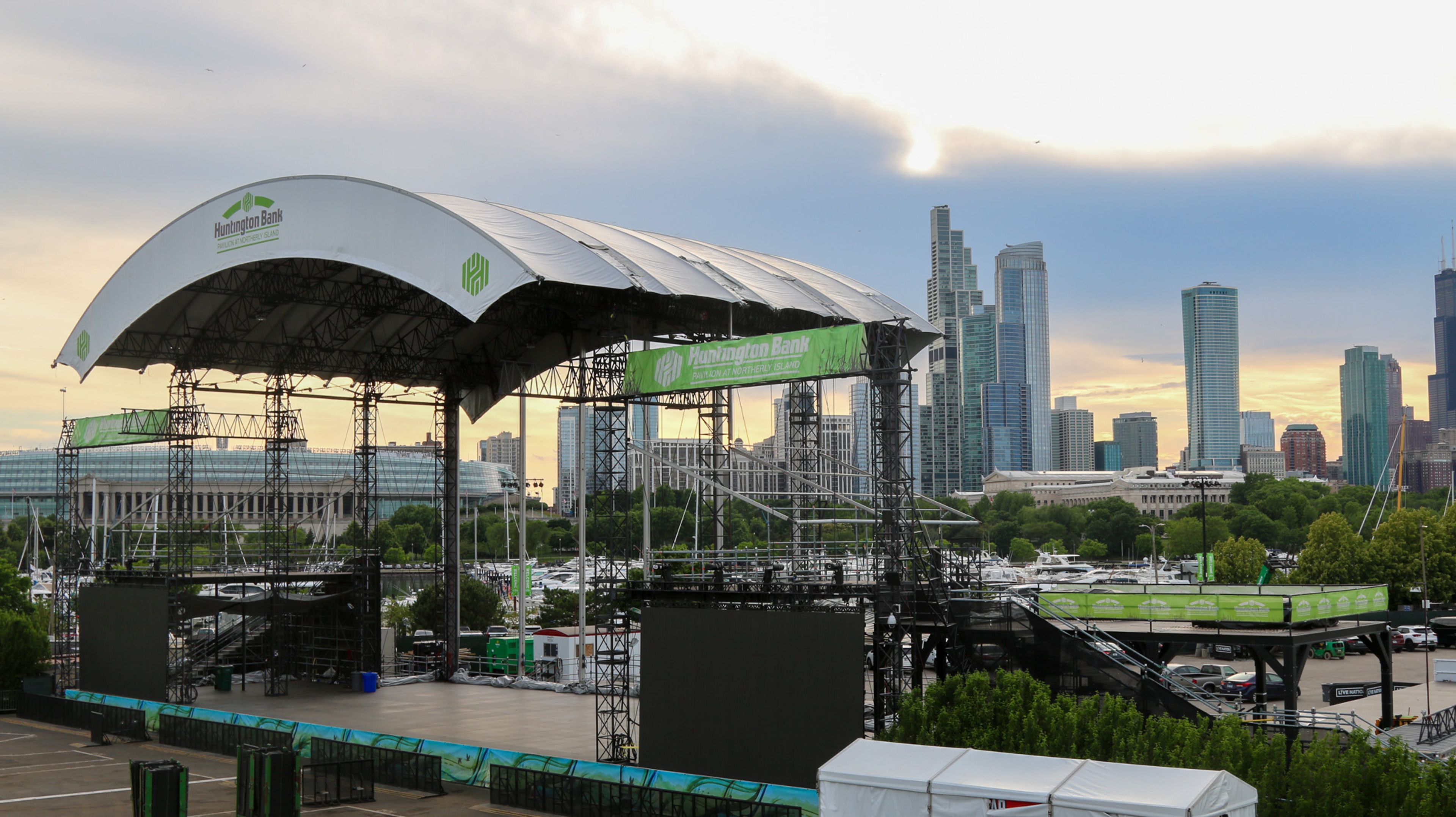 Cover photo of Huntington Bank Pavilion at Northerly Island