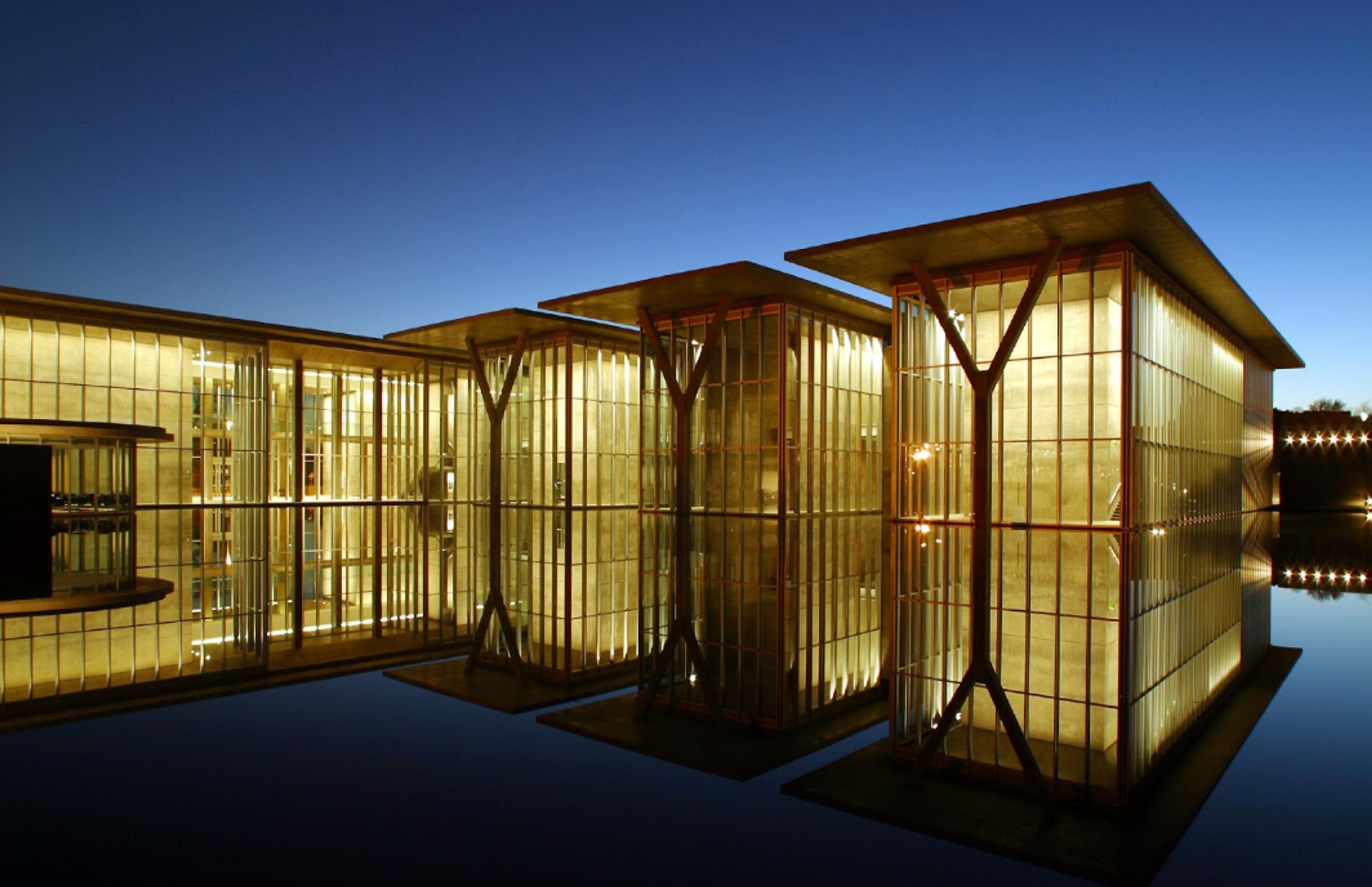 Cover photo of Cafe Modern