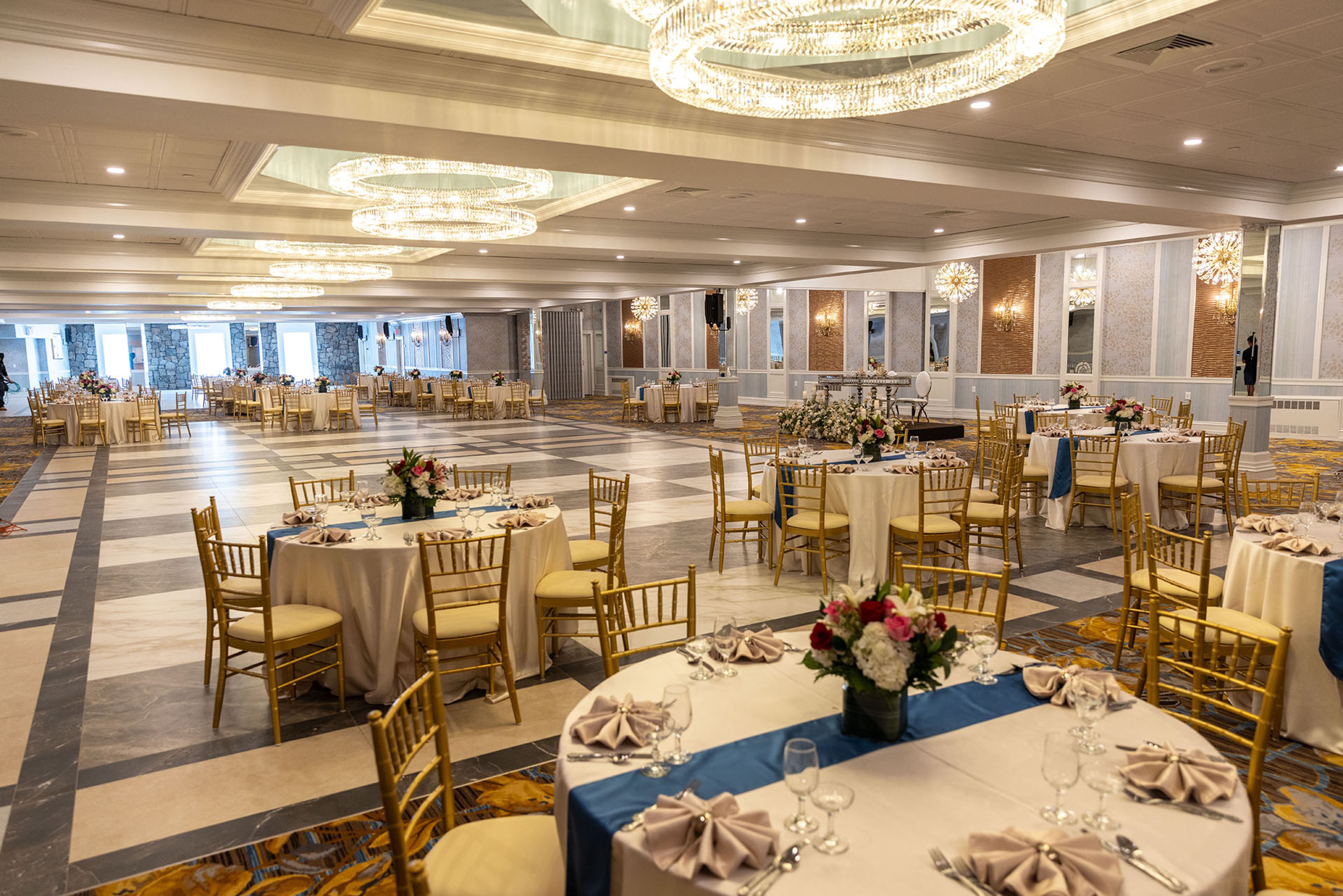 Cover photo of Antun's of Queens Village