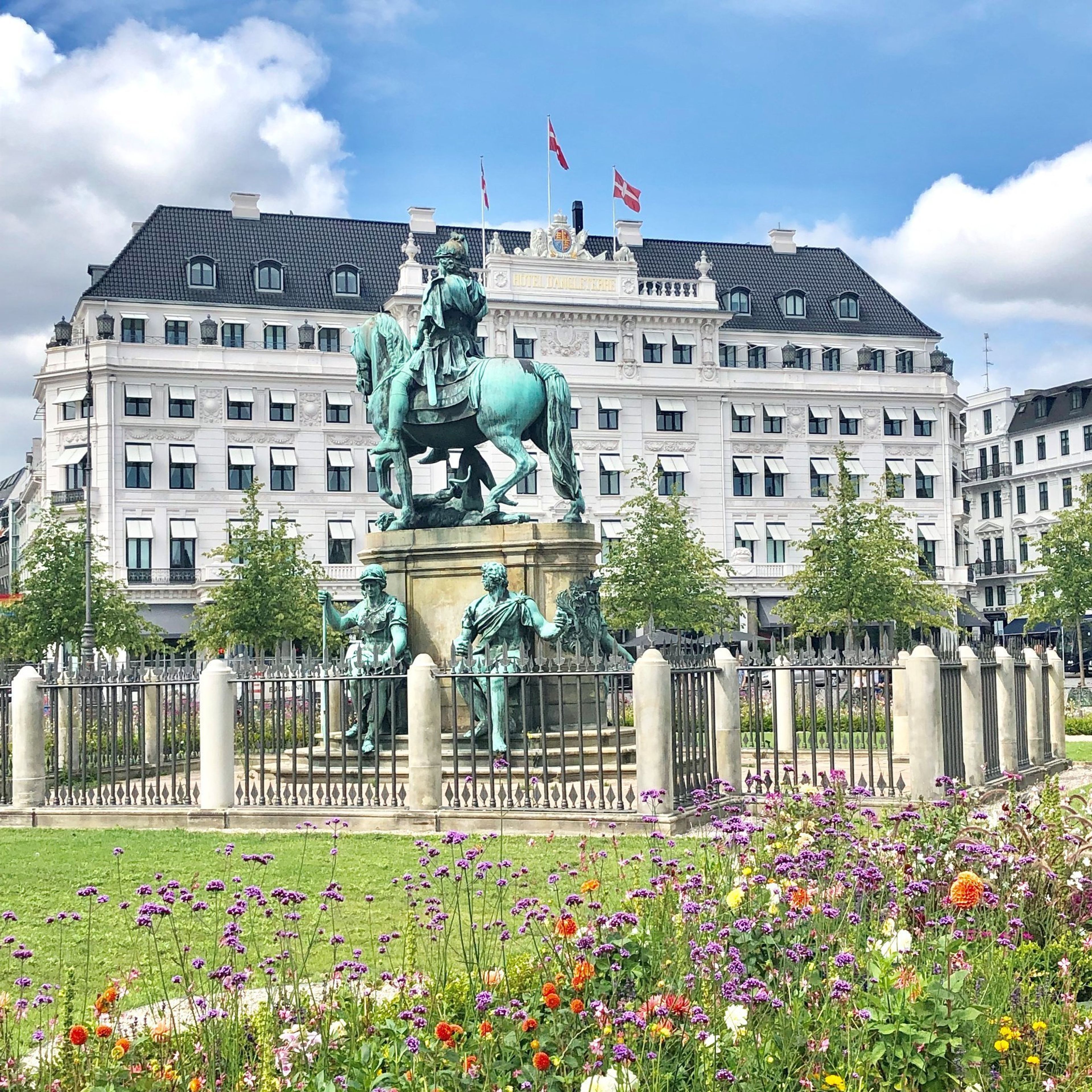 Cover photo of Hotel d'Angleterre