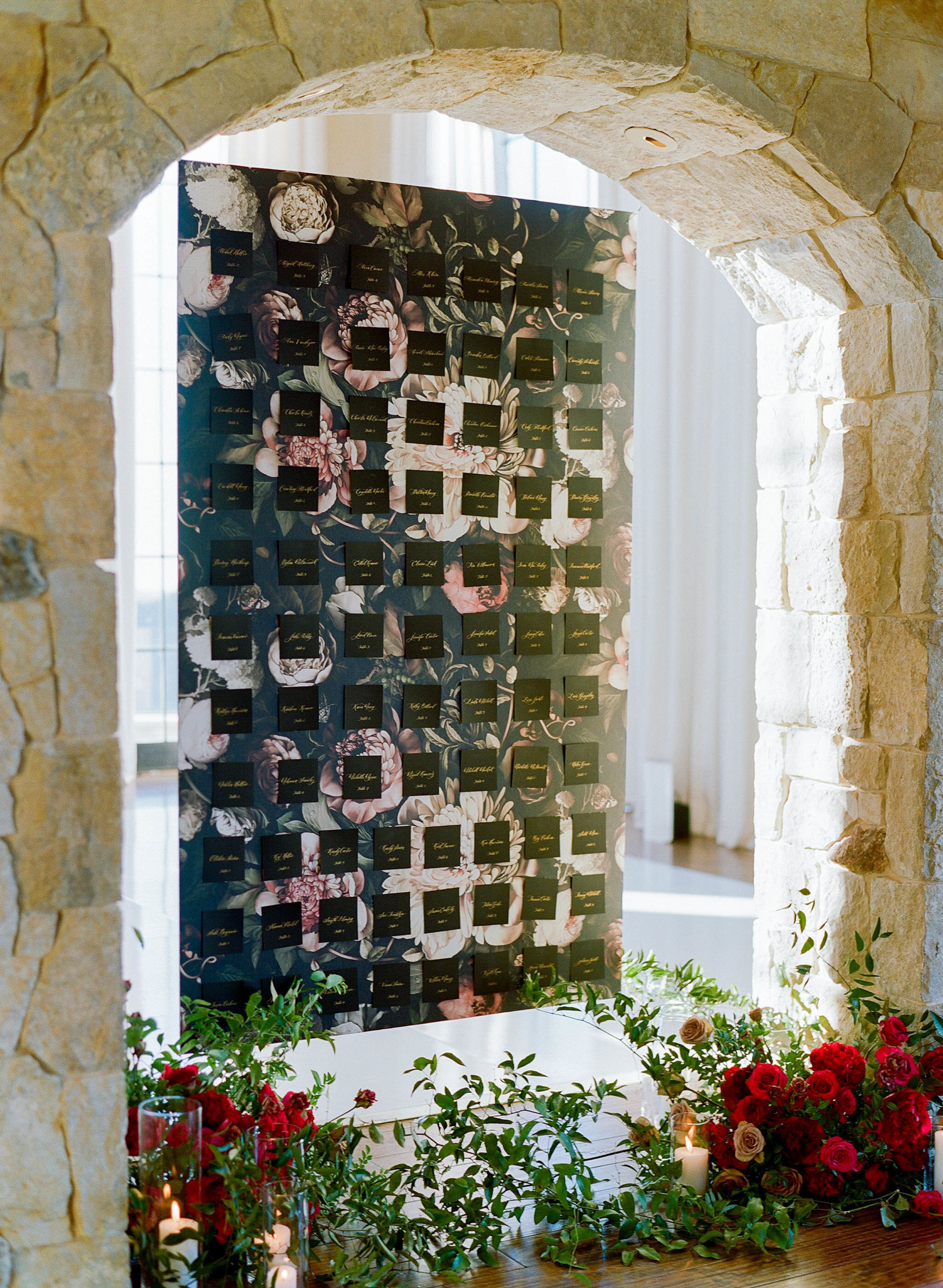 Cover photo of Mariel Hannah Photo