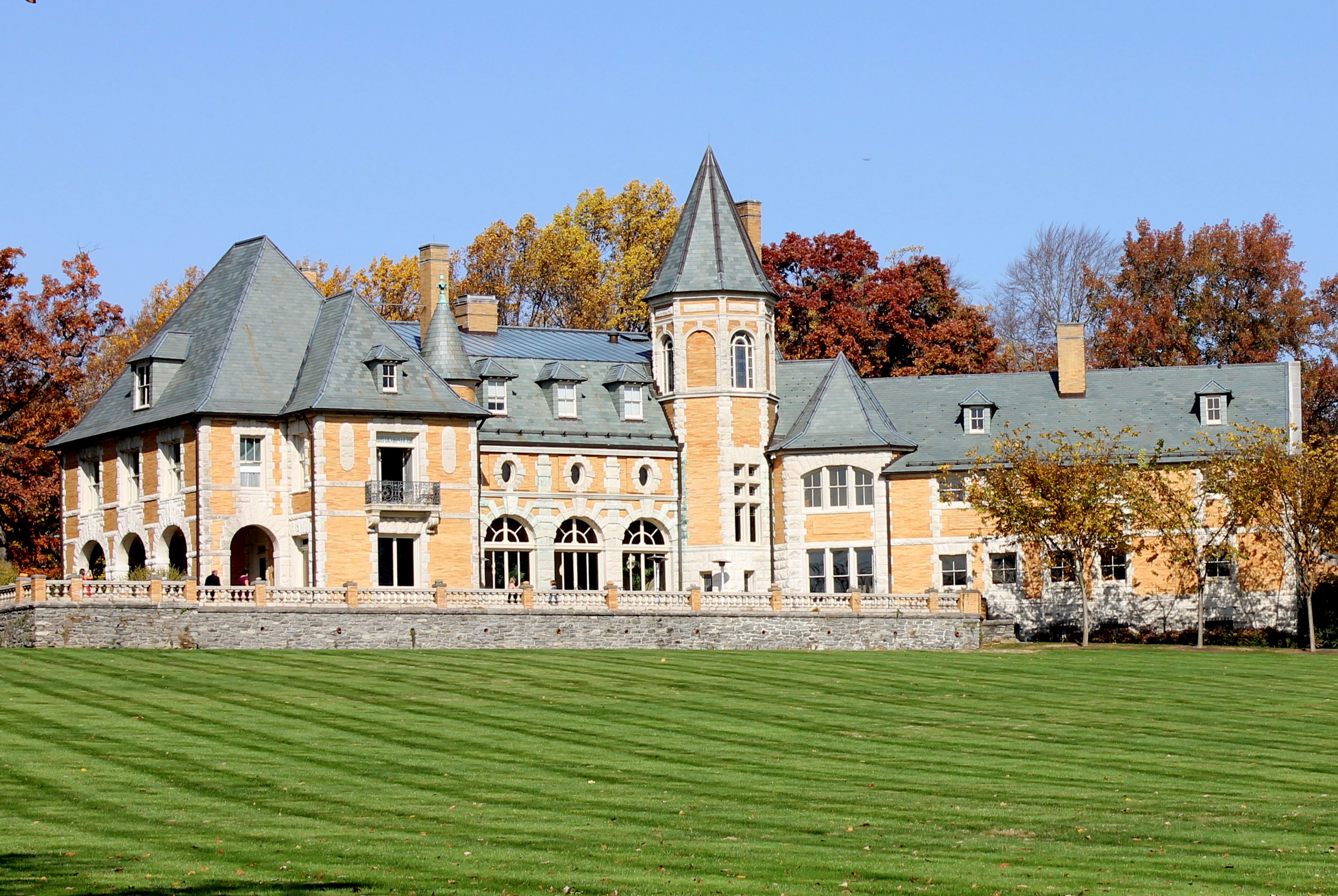 Cover photo of Cairnwood Estate