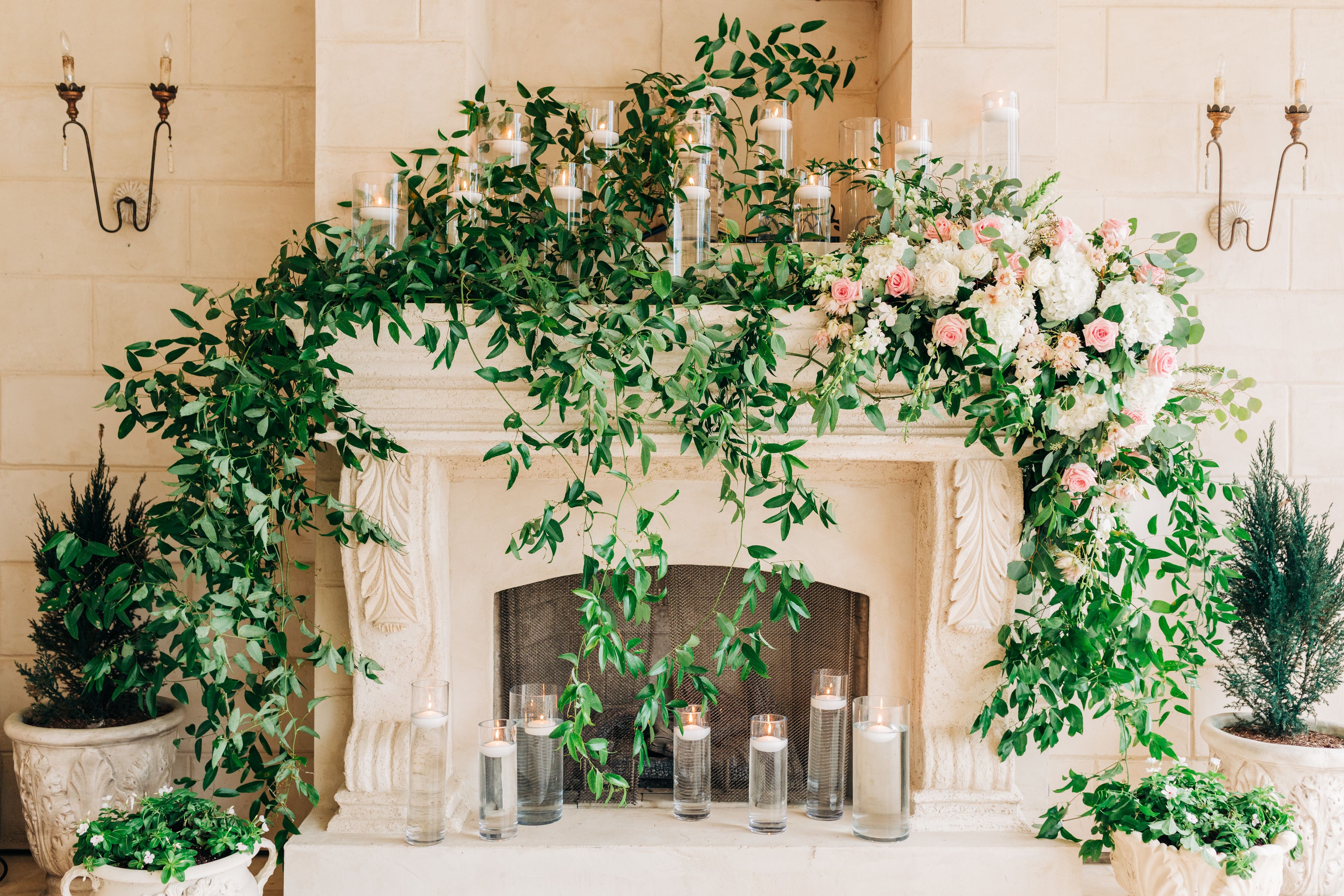 Cover photo of Ashleigh Elizabeth Weddings