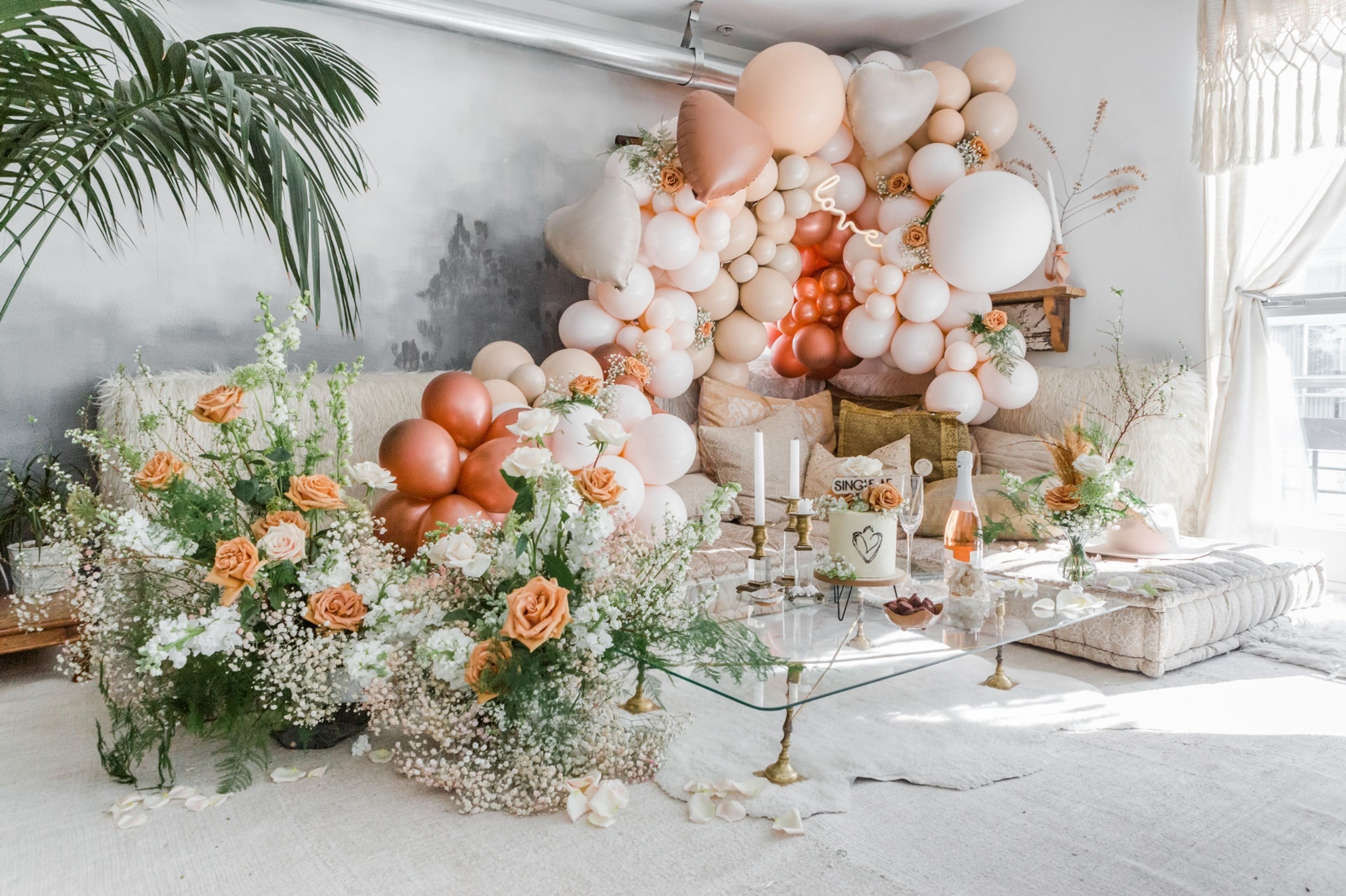 Cover photo of Party Shop Avenue