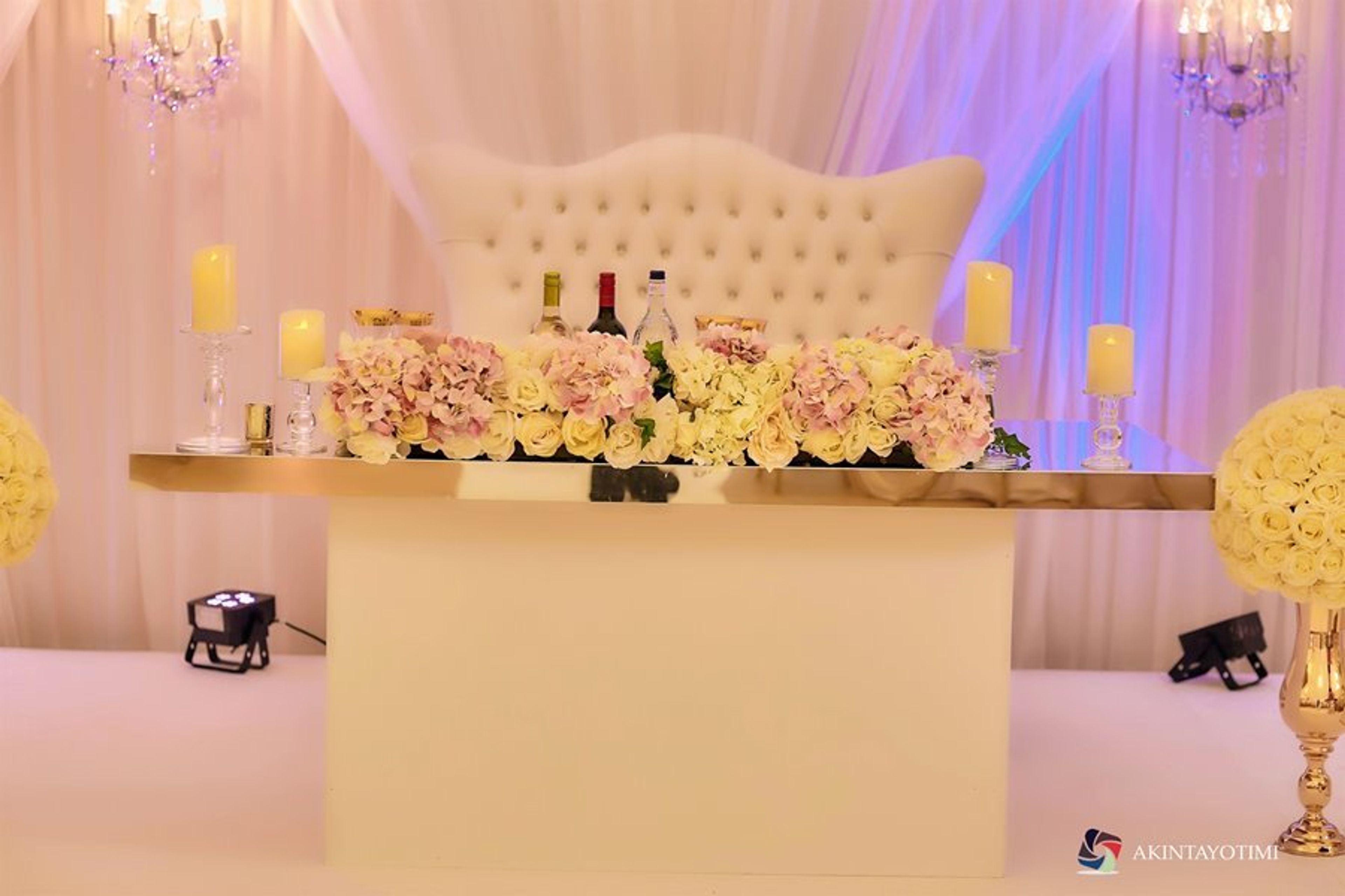 Cover photo of Roe Weddings