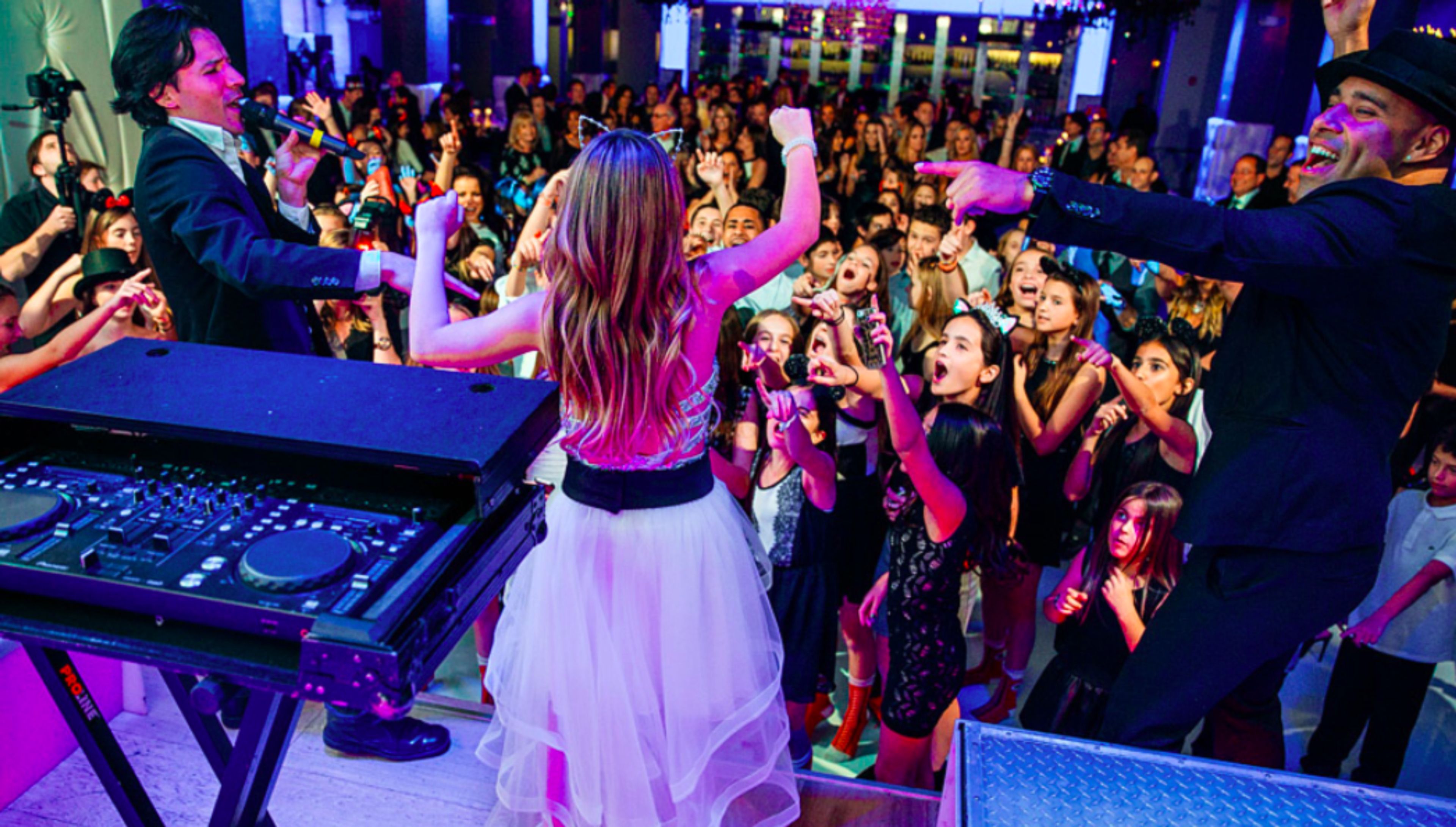 Cover photo of Unique Musique Entertainment