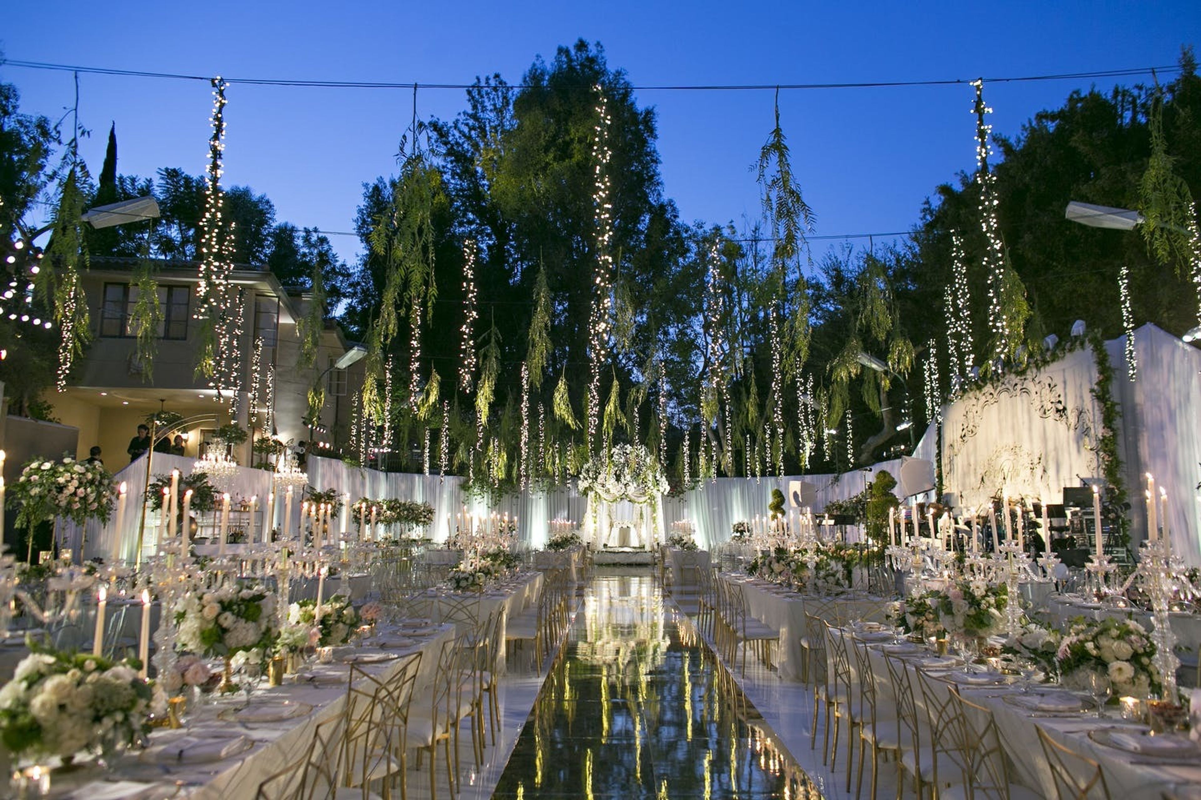 Cover photo of Eddie Zaratsian Lifestyle and Design