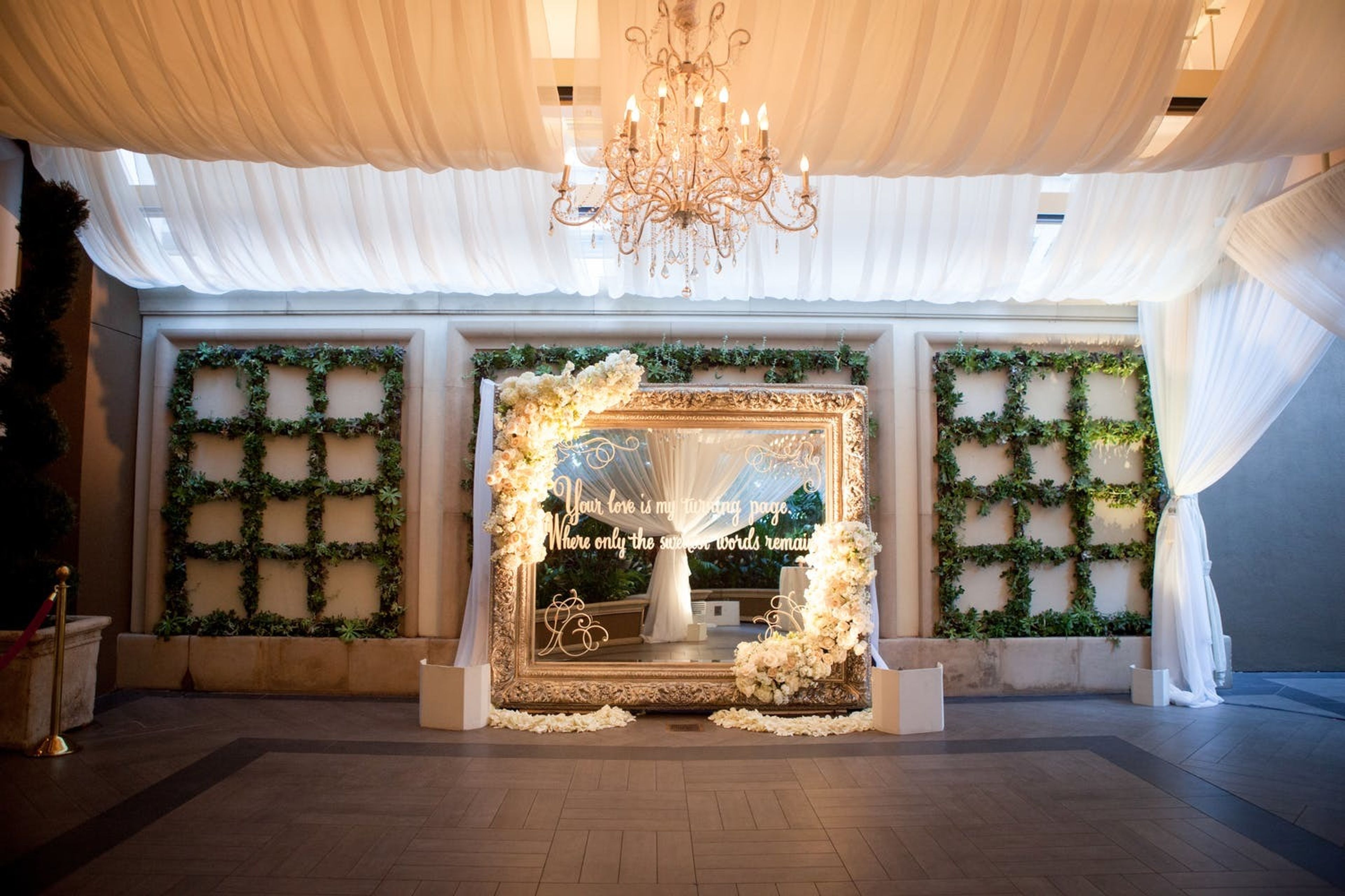 Cover photo of Eddie Zaratsian Lifestyle and Design