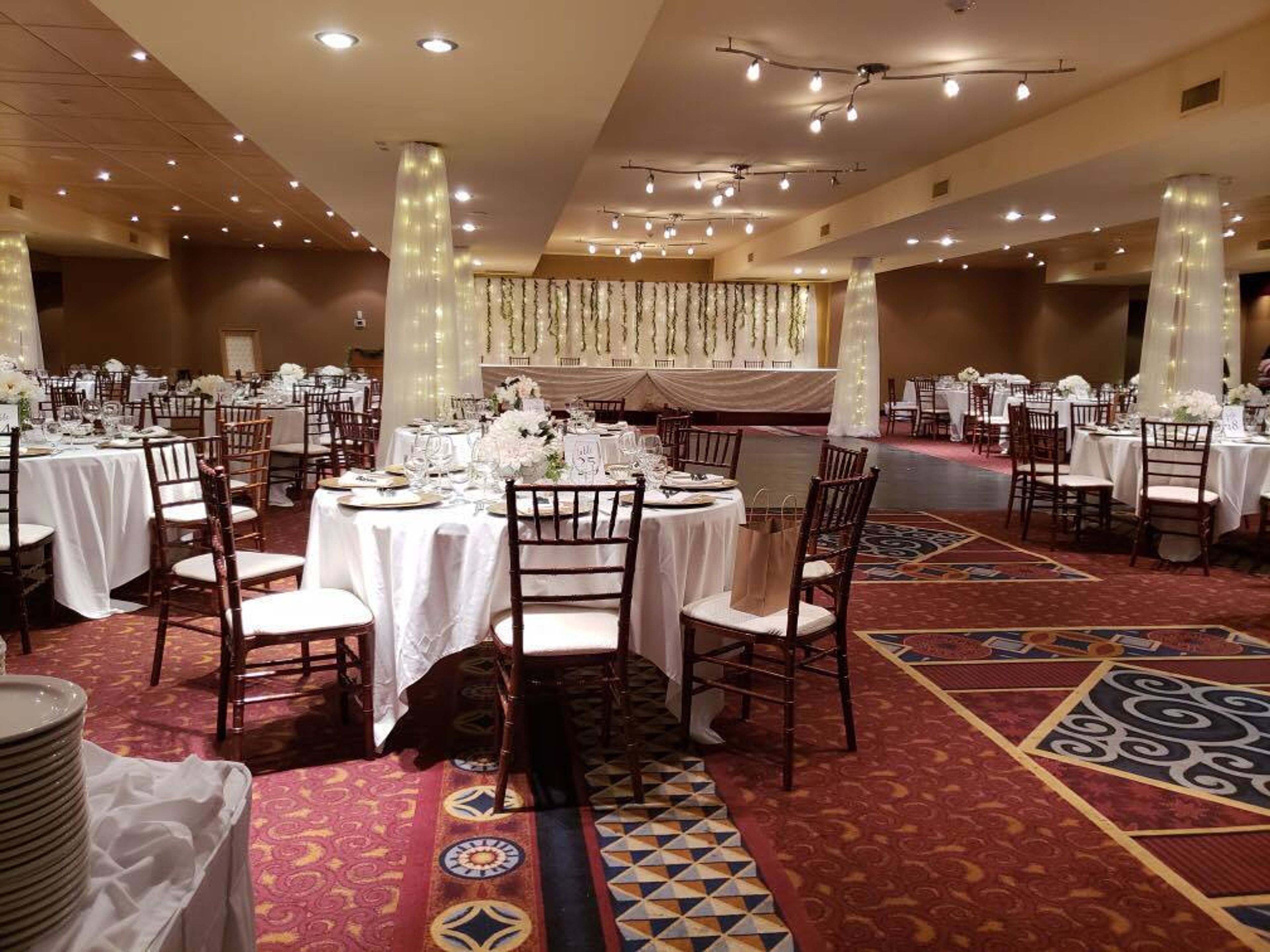 Cover photo of Creme de la Creme Weddings and Events