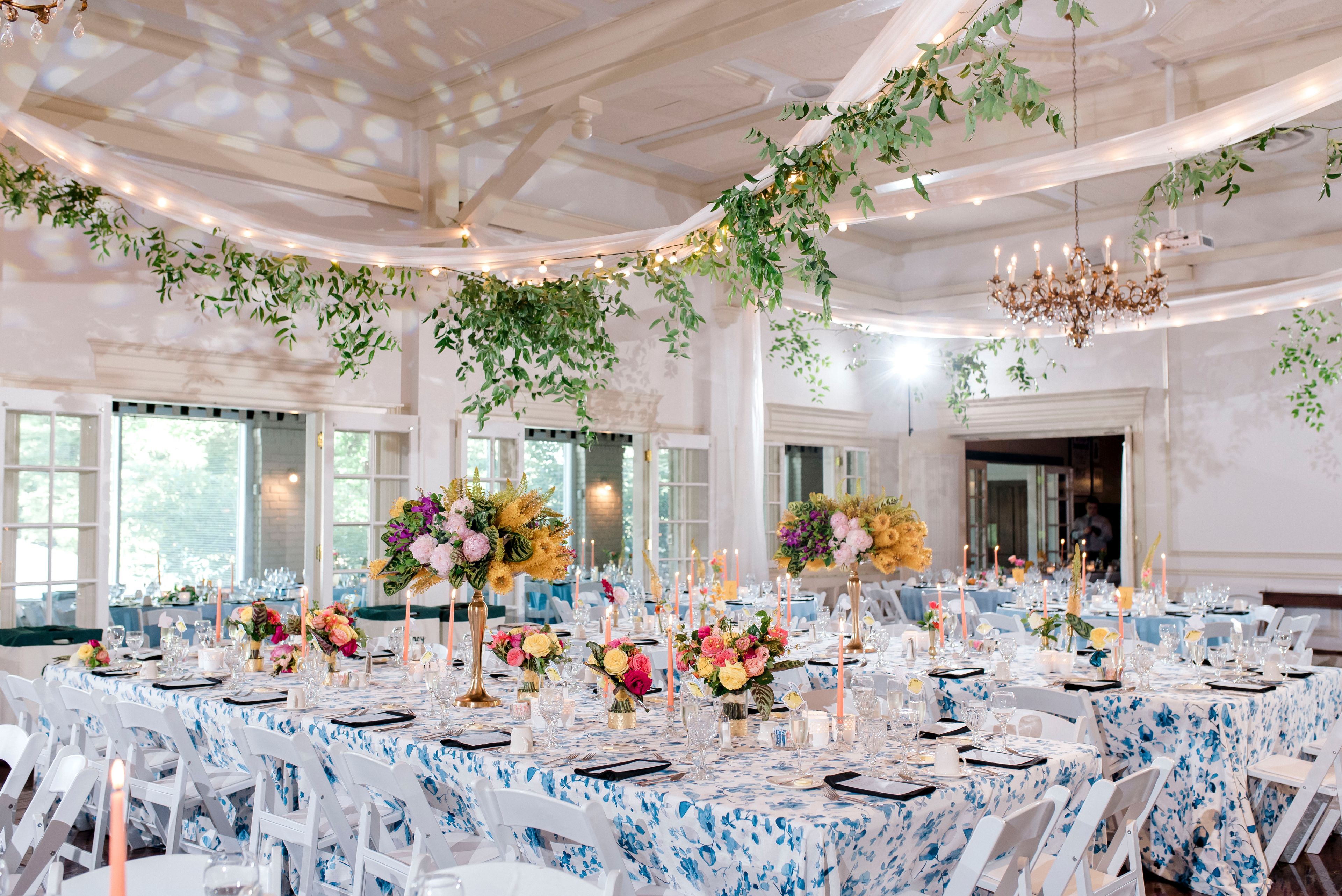 Cover photo of Sara Elizabeth Weddings