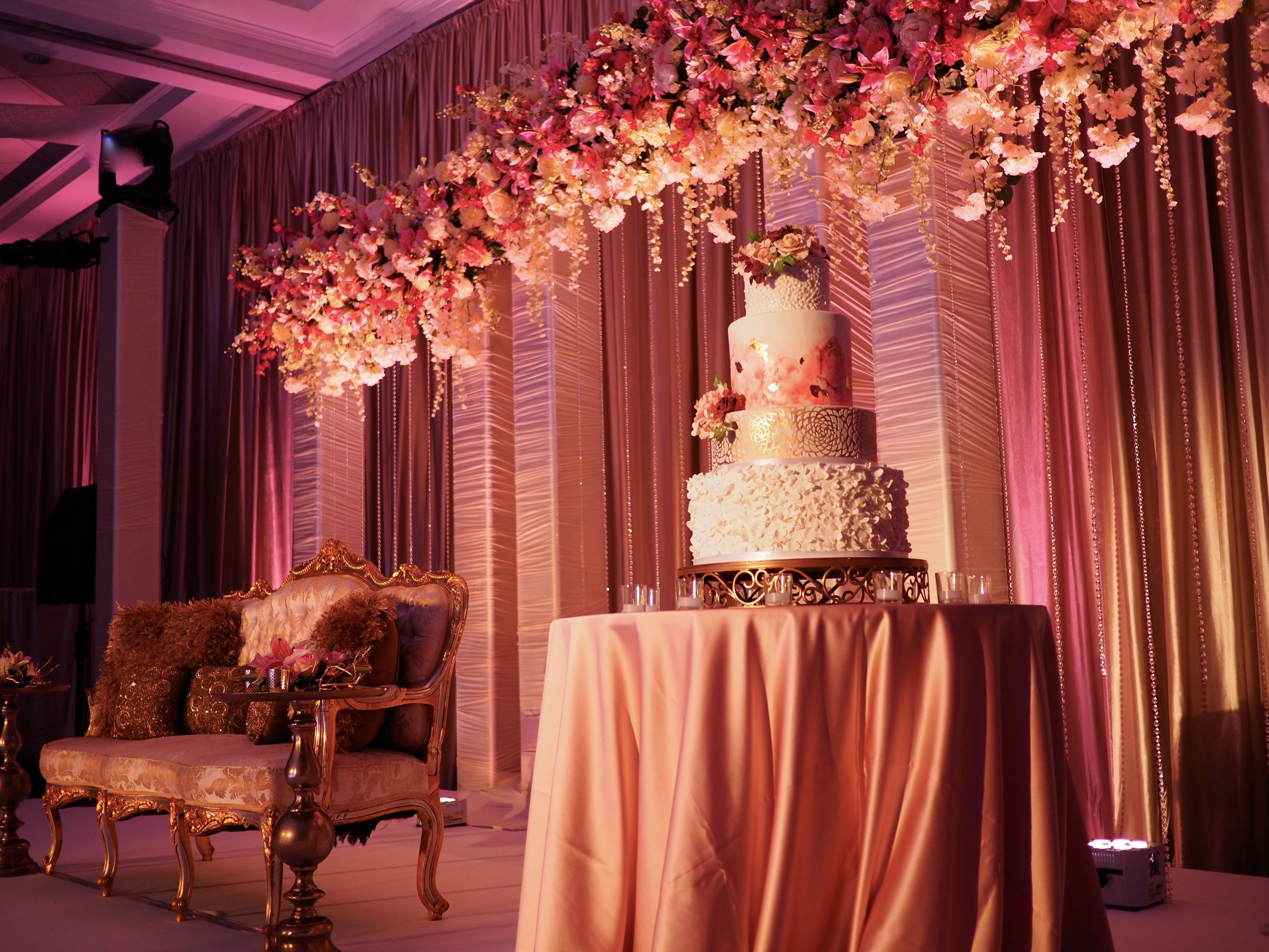 Cover photo of Cake Expressions by Lisa