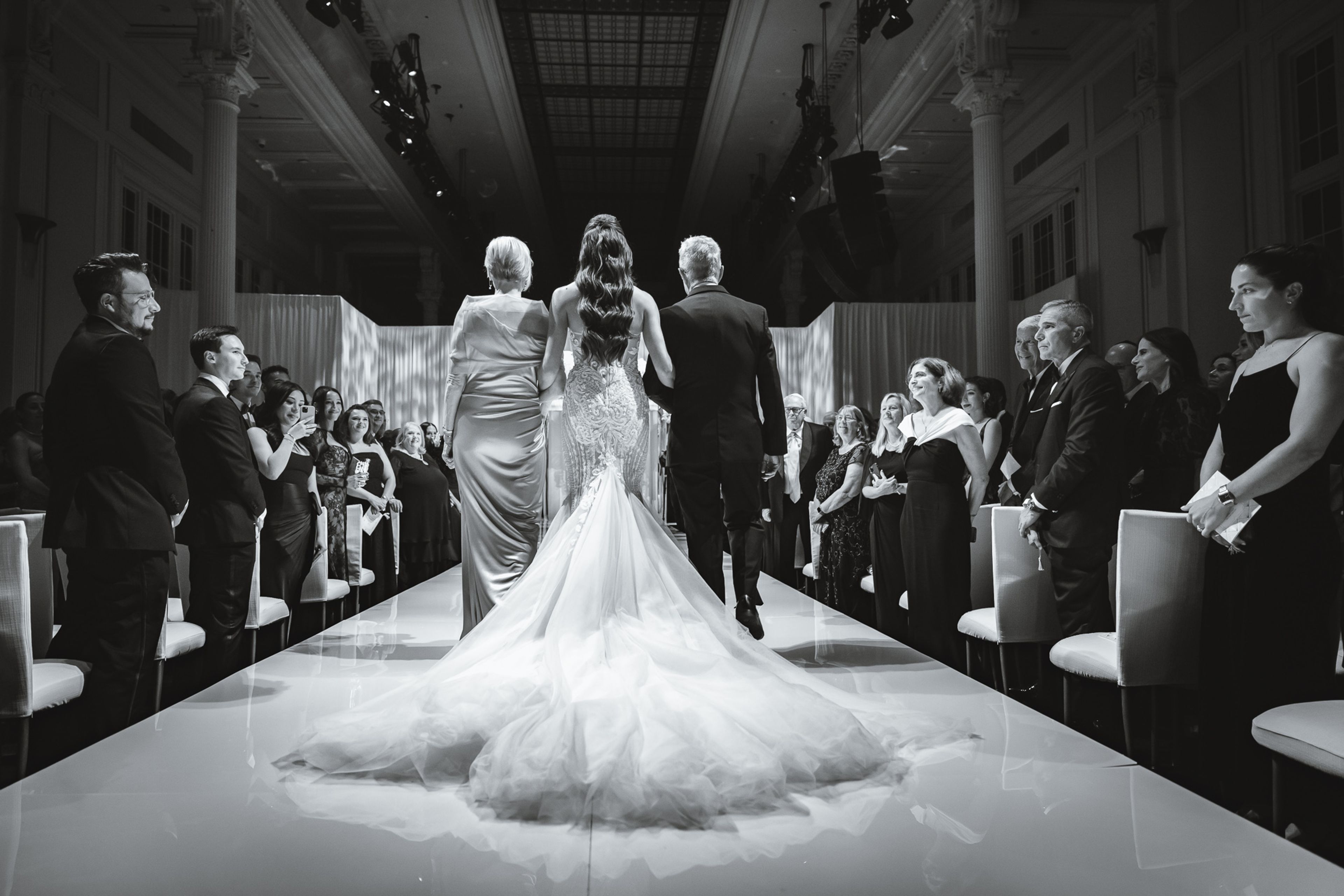 Cover photo of Roey Yohai Studios