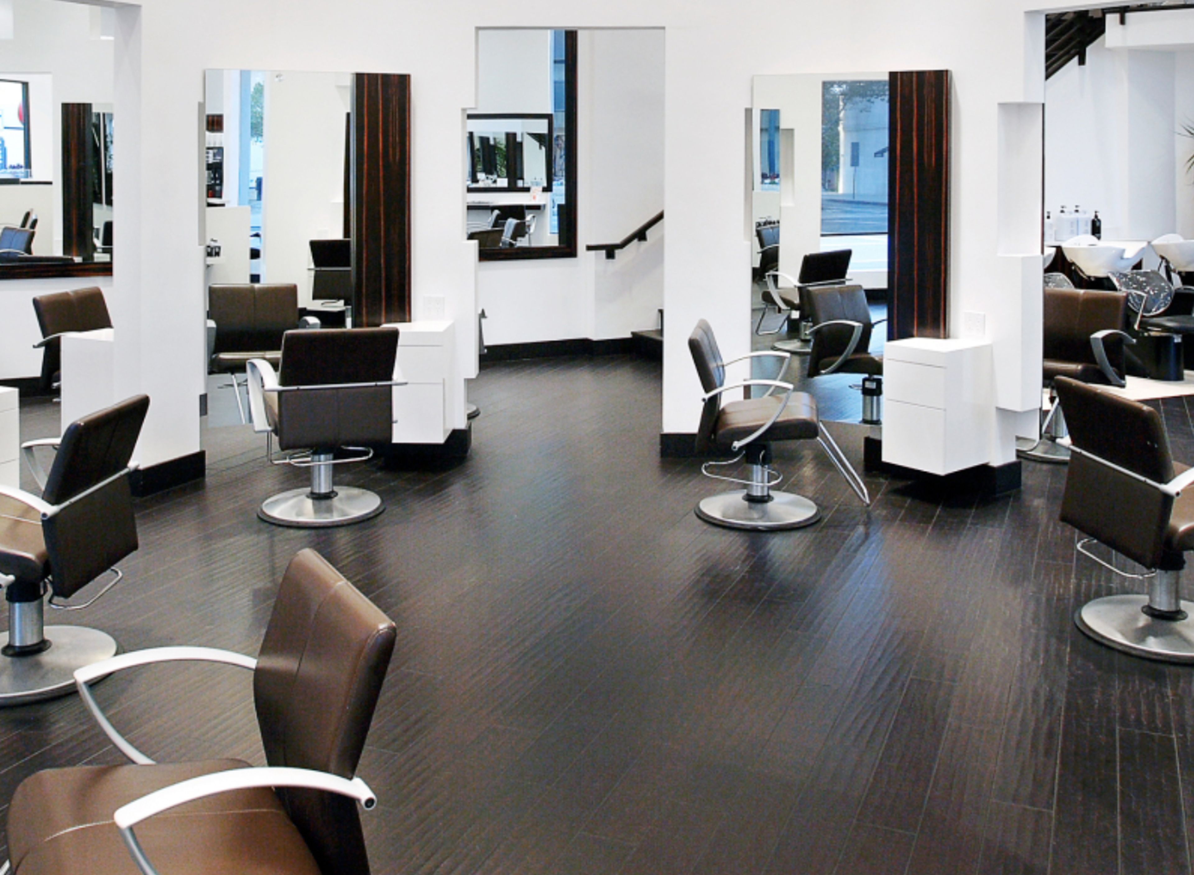 Cover photo of Juan Juan Salon