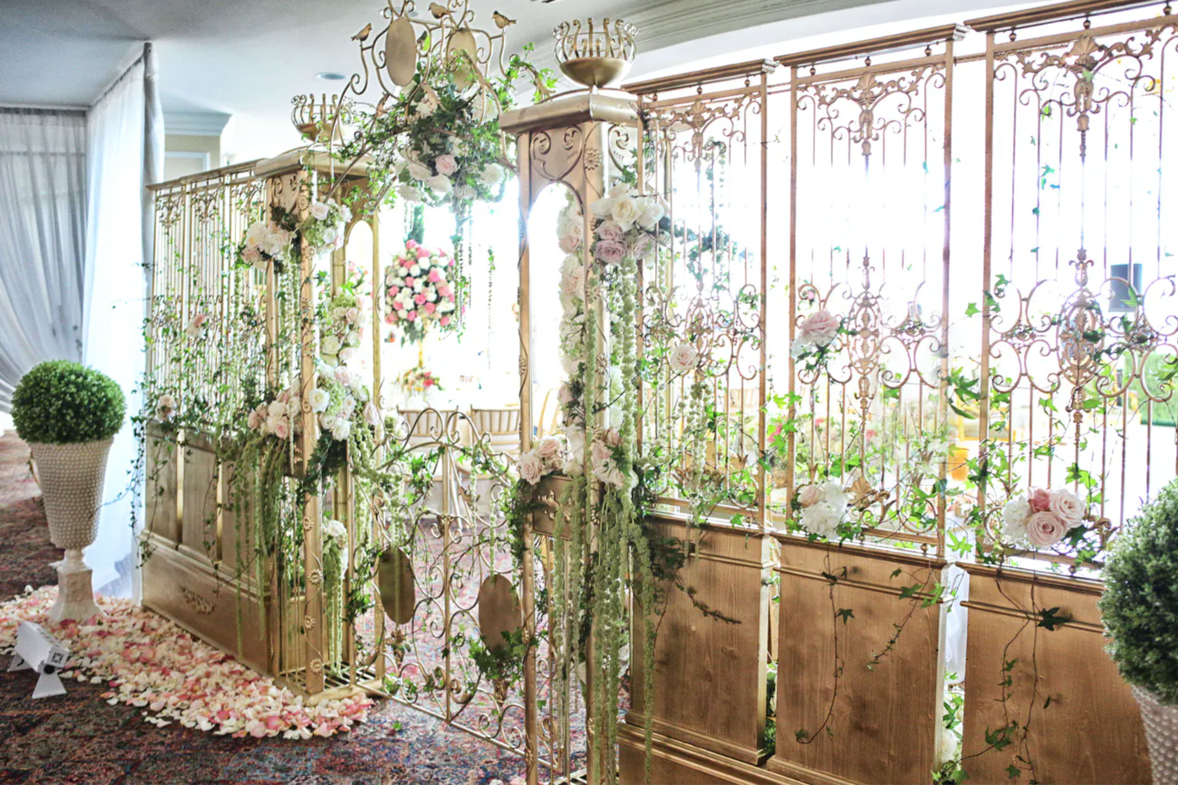 Cover photo of Luxurious Events
