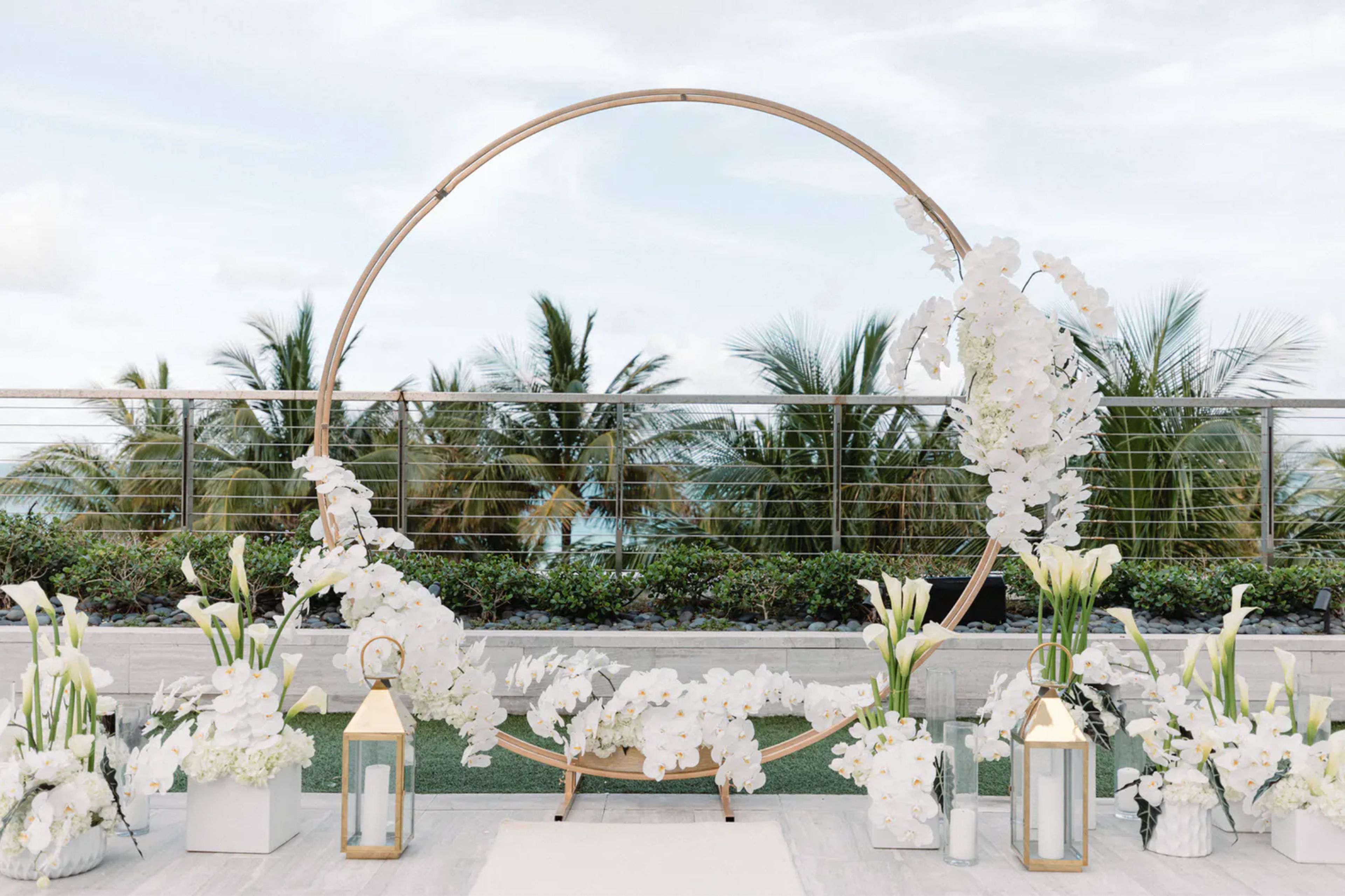 Cover photo of Luxurious Events