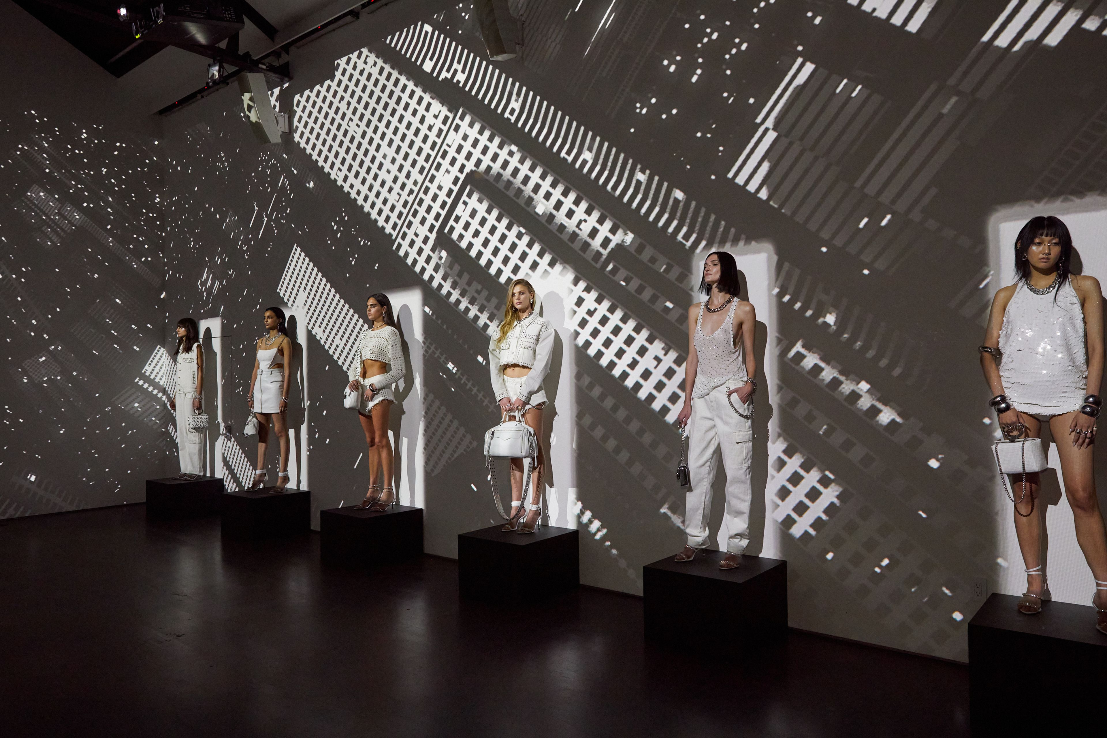 Cover photo of Lavan 541 Chelsea