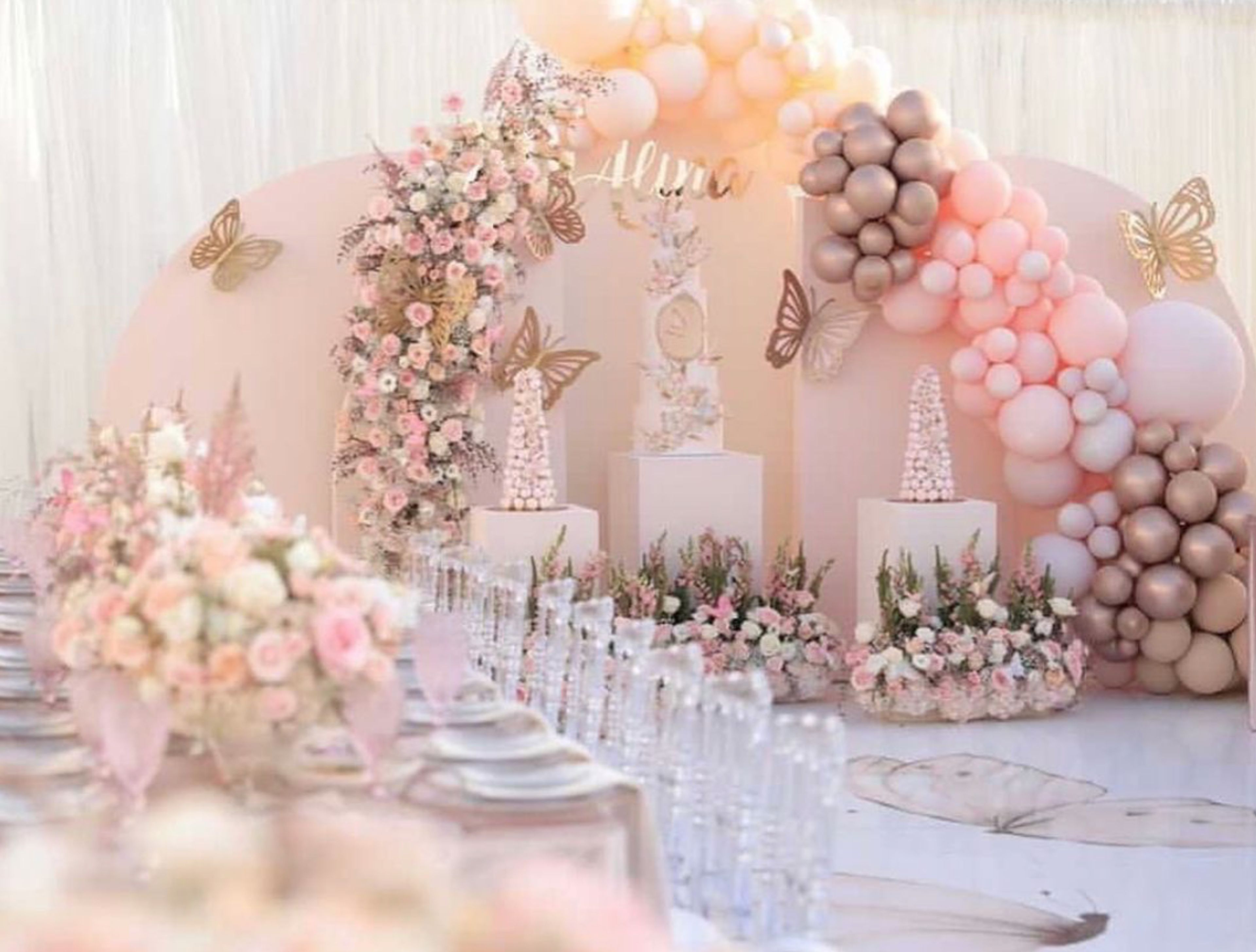 Cover photo of Lilit's Flowers