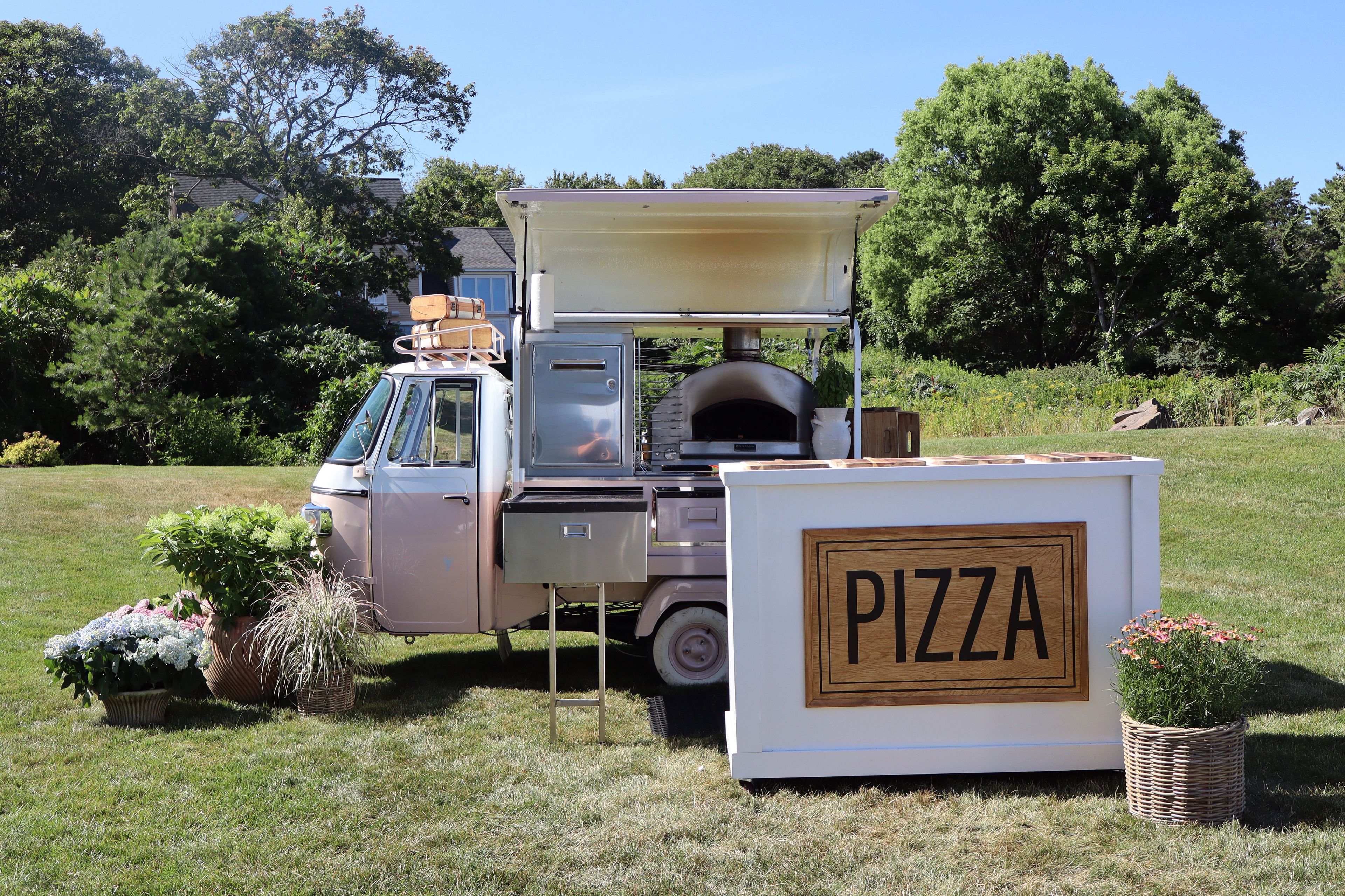 Cover photo of Dolce & Gelato Catering Inc.