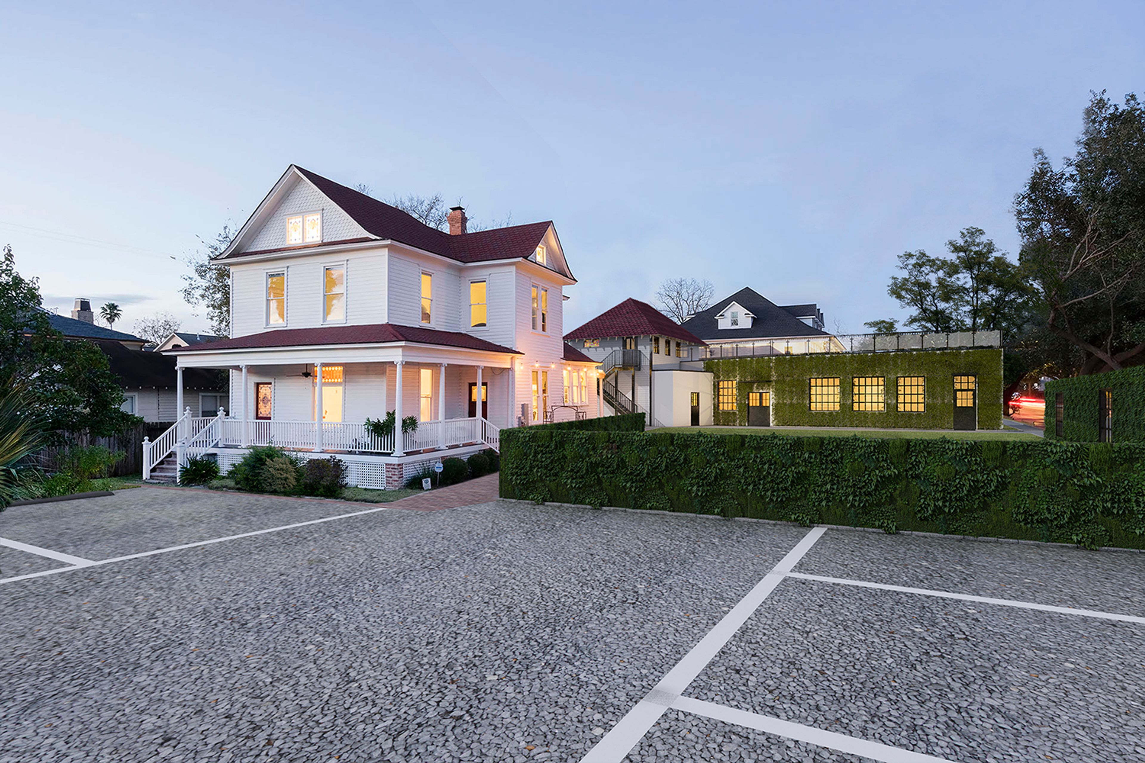 Cover photo of Heights Ironworks