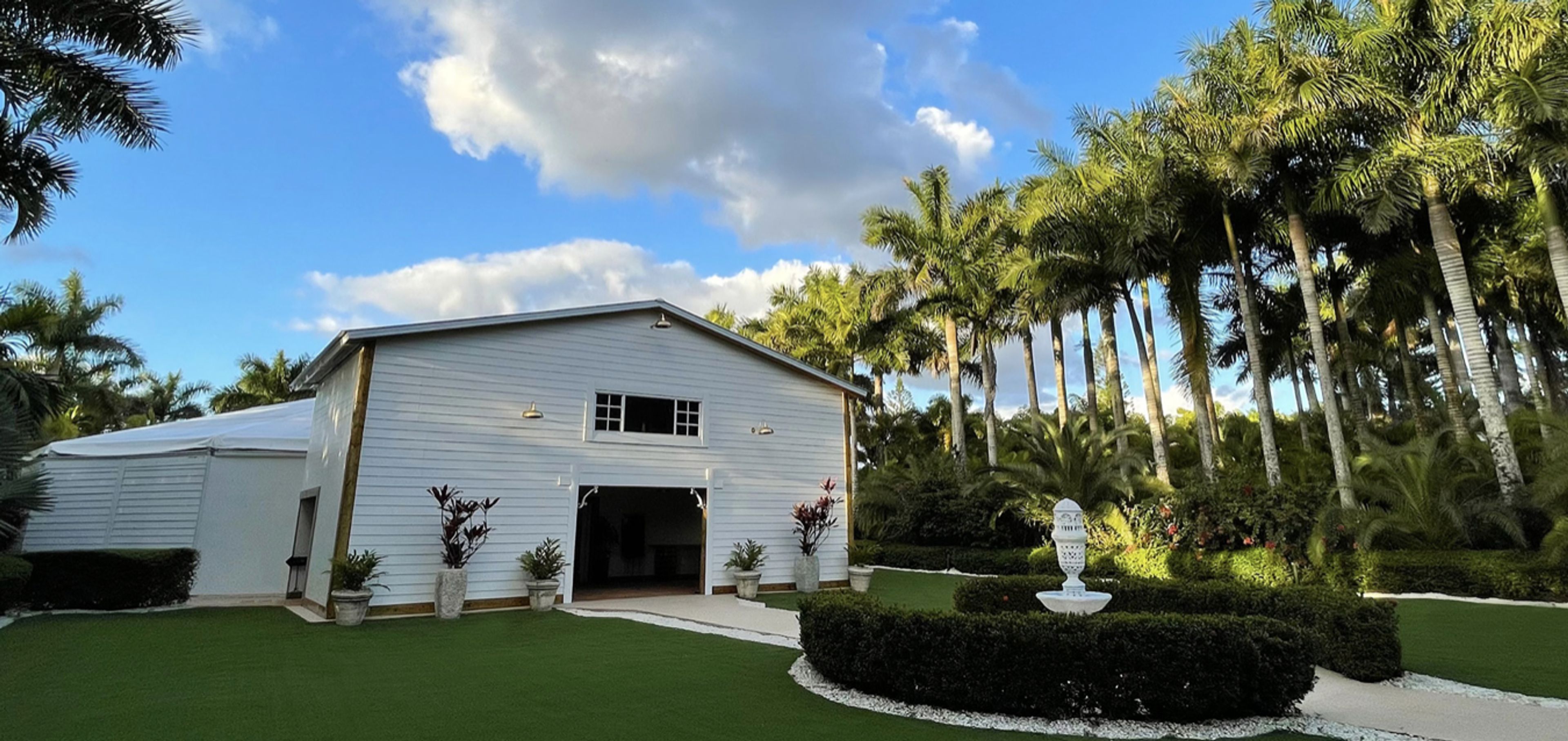 Cover photo of Unique Palms Events