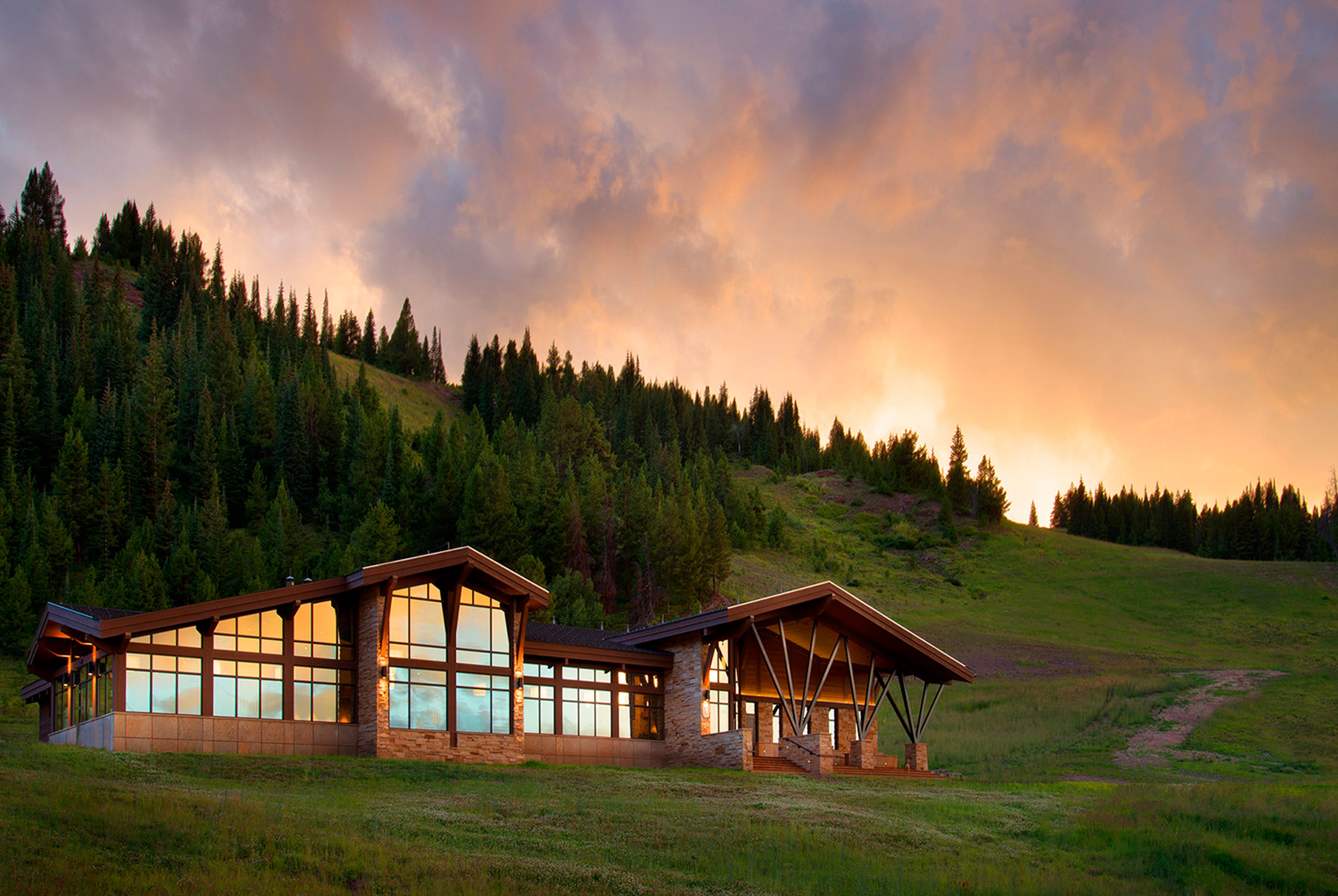 Cover photo of The 10th