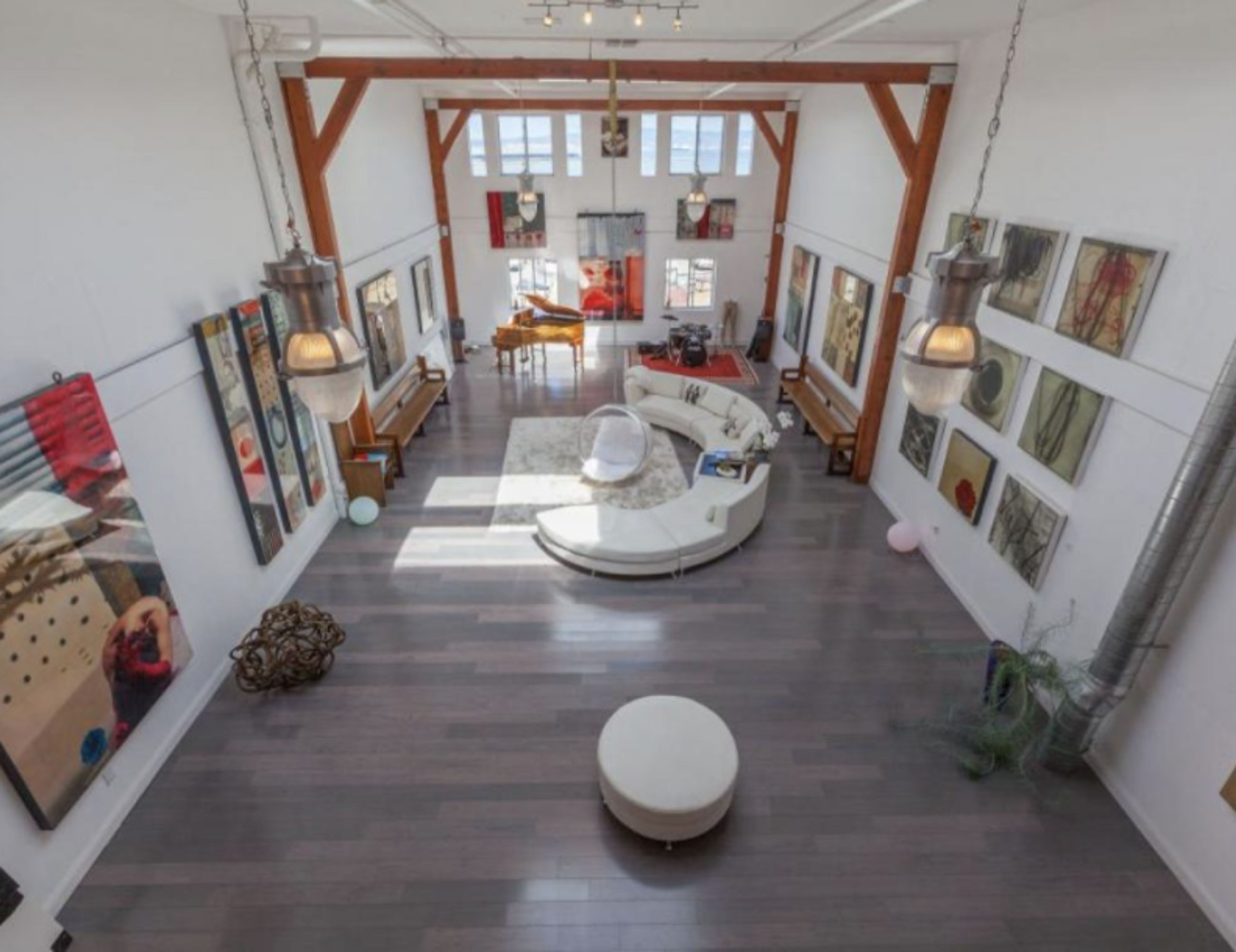 Cover photo of 860 Gallery