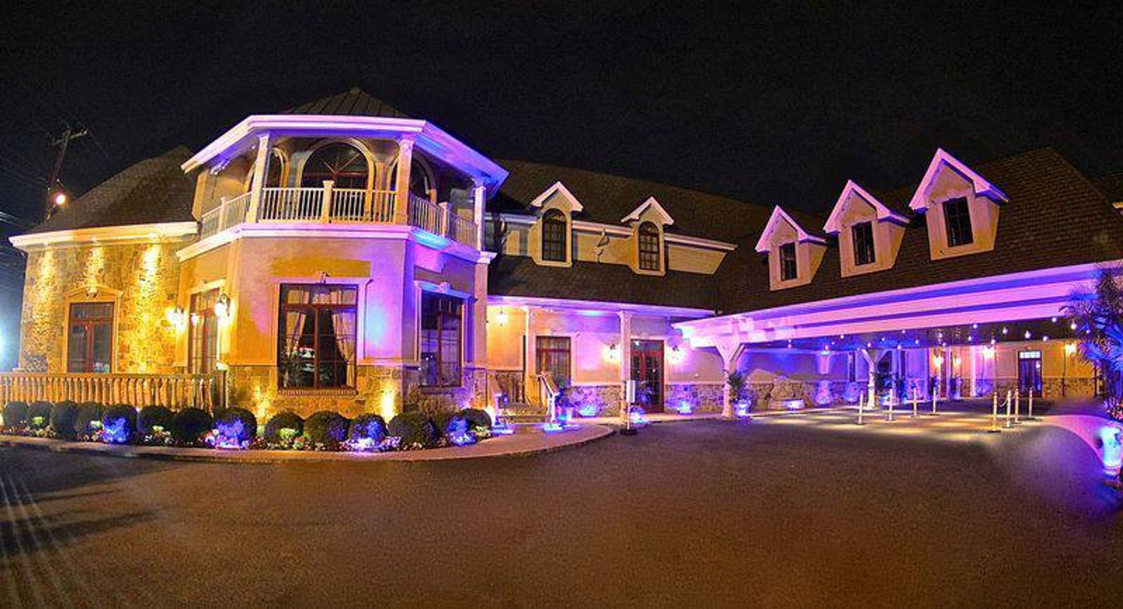 Cover photo of The Inn At New Hyde Park