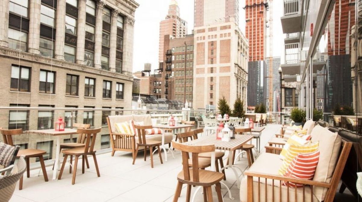 ベルナール・ビュッフェ、「NEW YORK-Park avenue」 Hotel Park Ave NYC | New York Venue | 21 photos | PartySlate