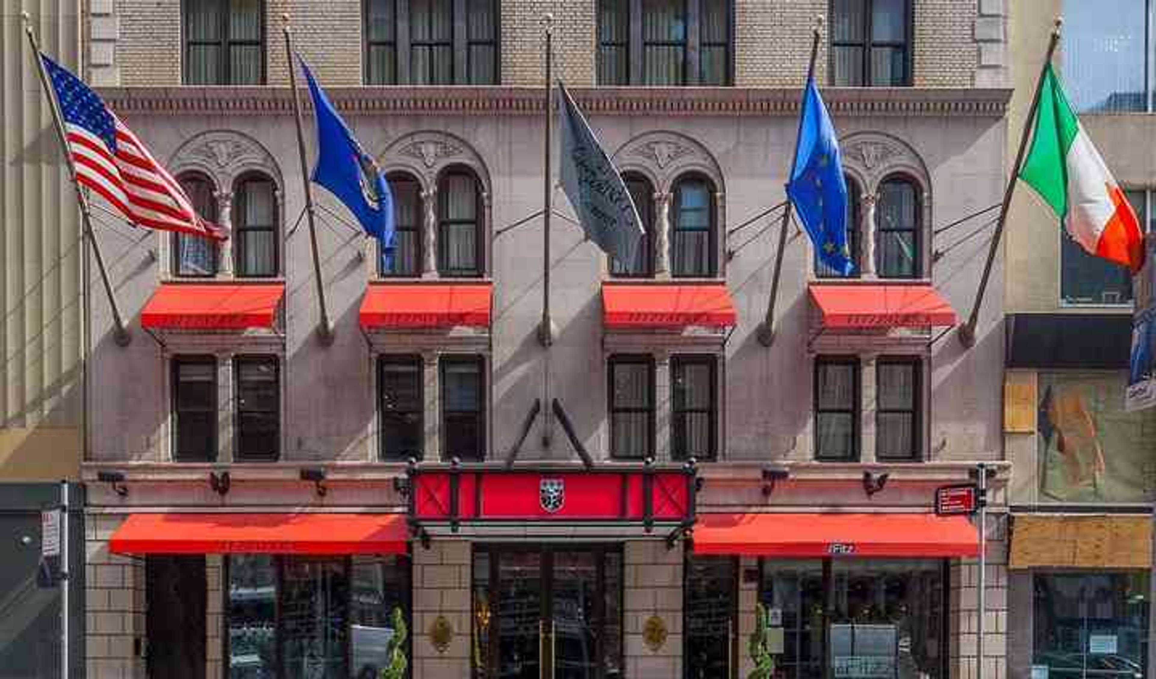 Cover photo of Fitzpatrick Manhattan Hotel