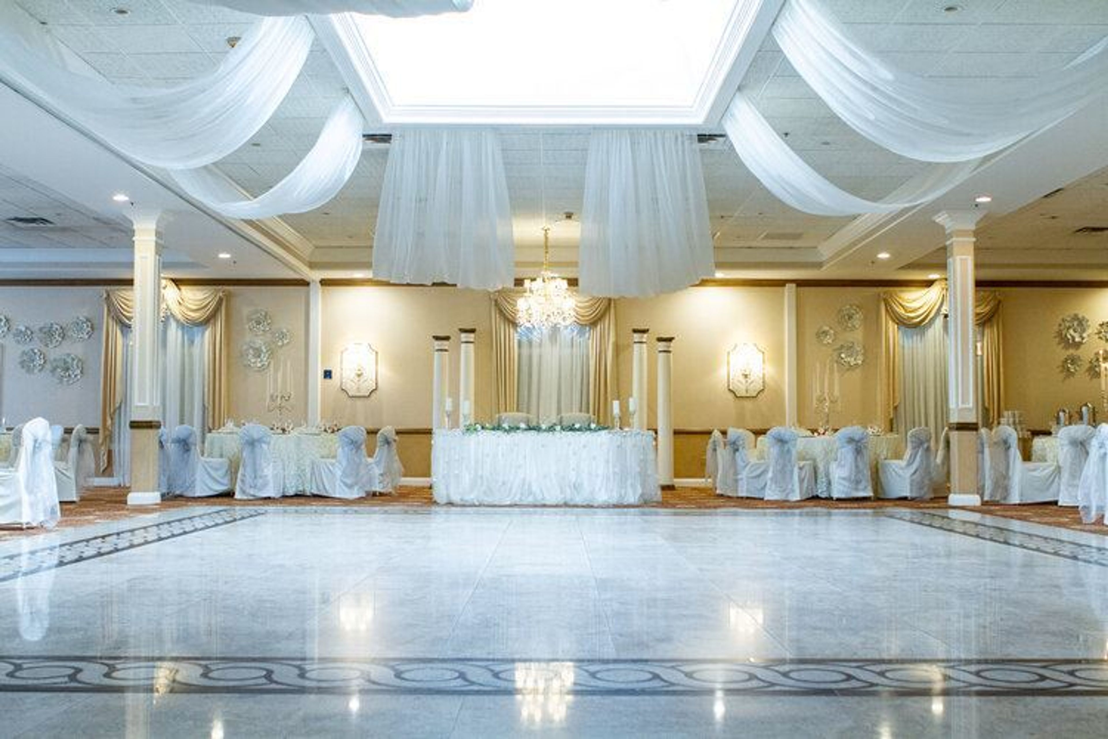 Cover photo of Majestic Gardens