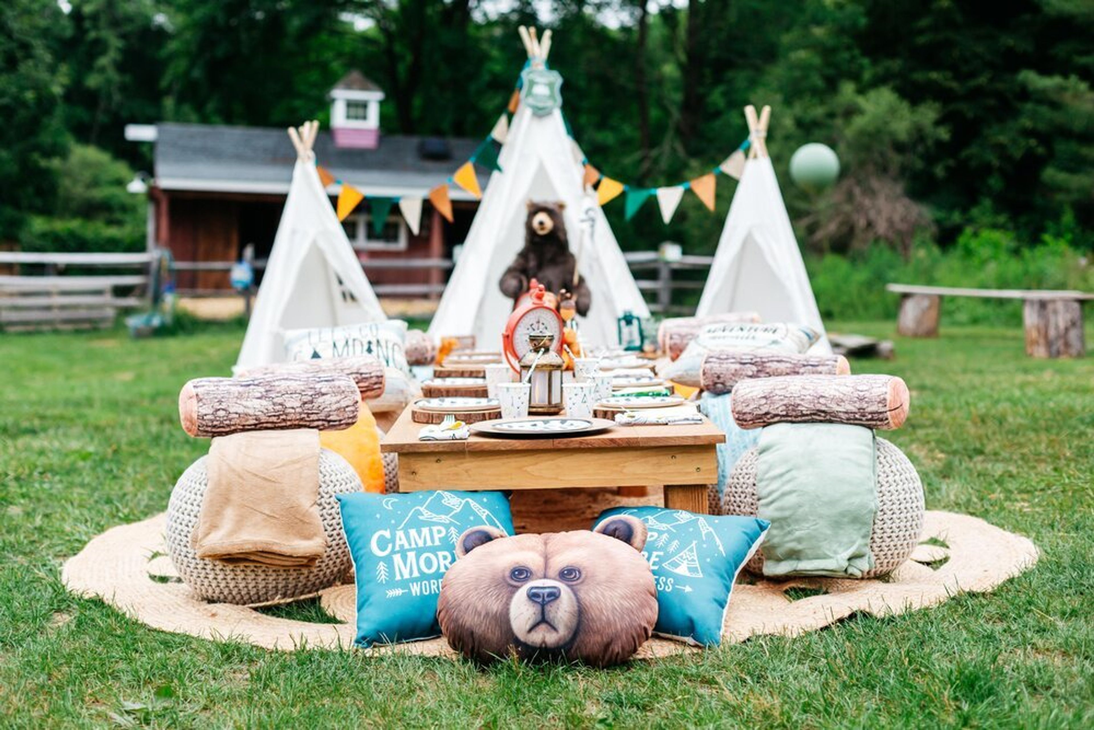 Cover photo of Luna & Charlie Events