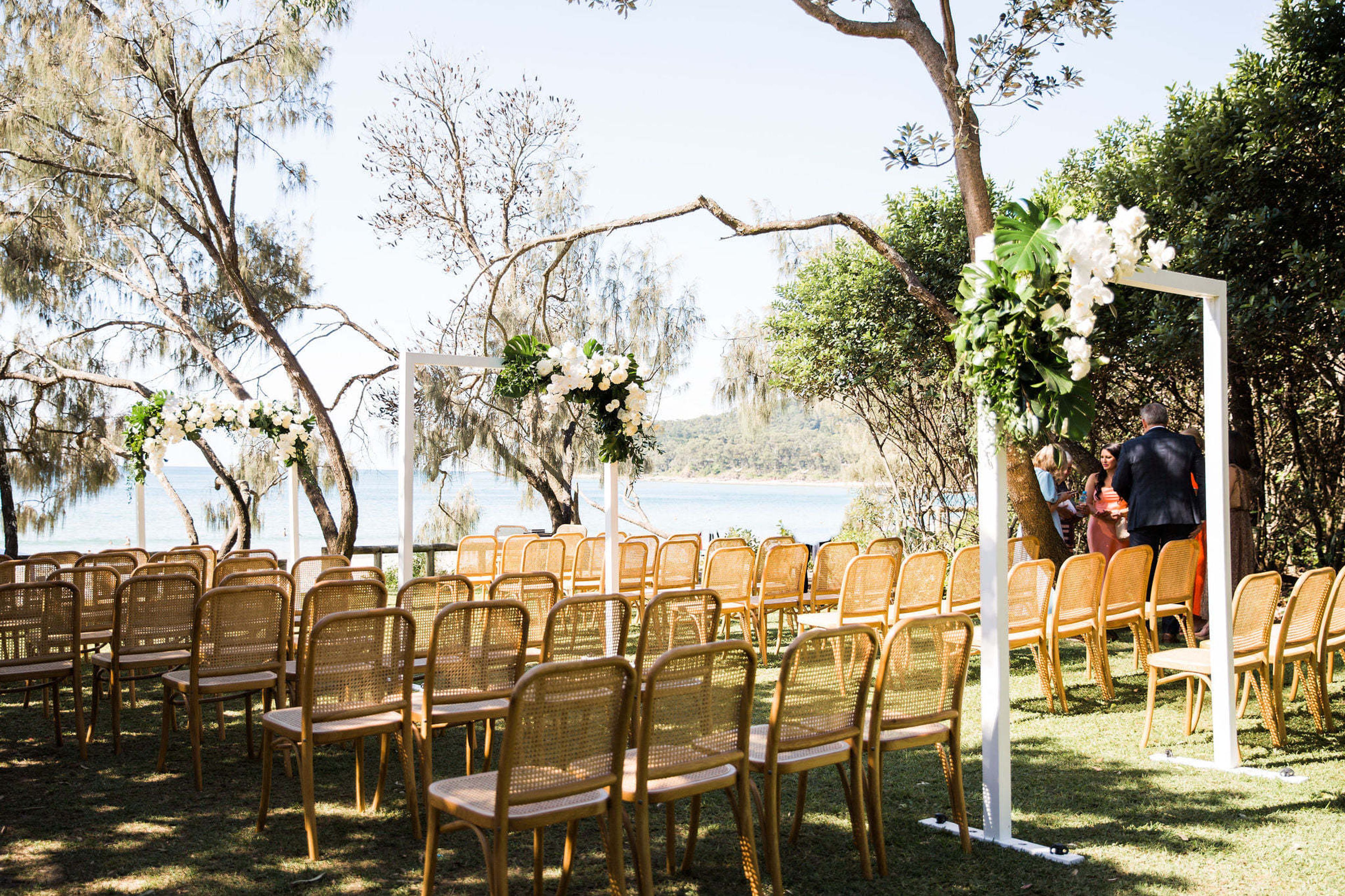 Cover photo of Lovebird Weddings