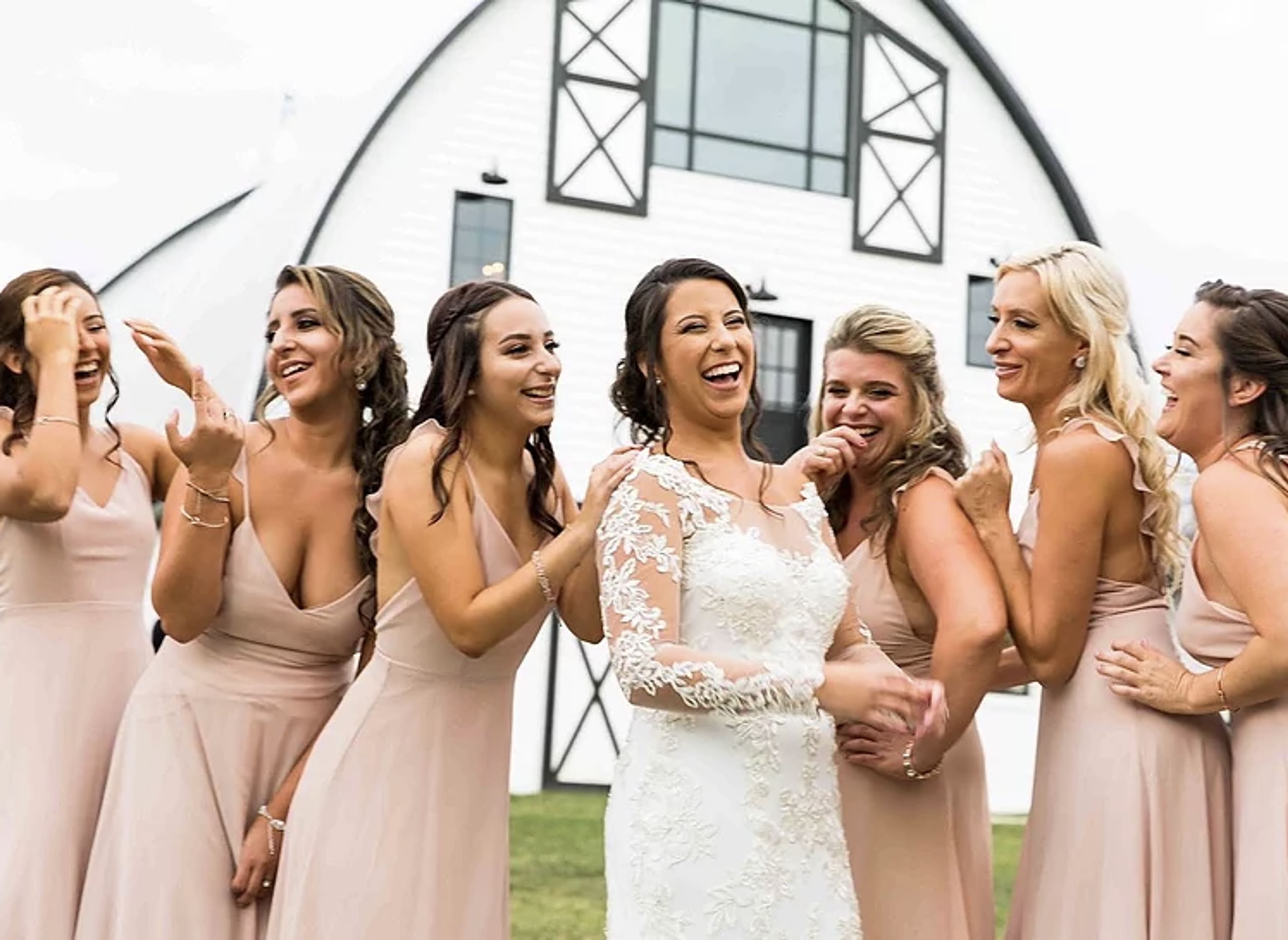 Cover photo of Larissa Wedding Designs LLC