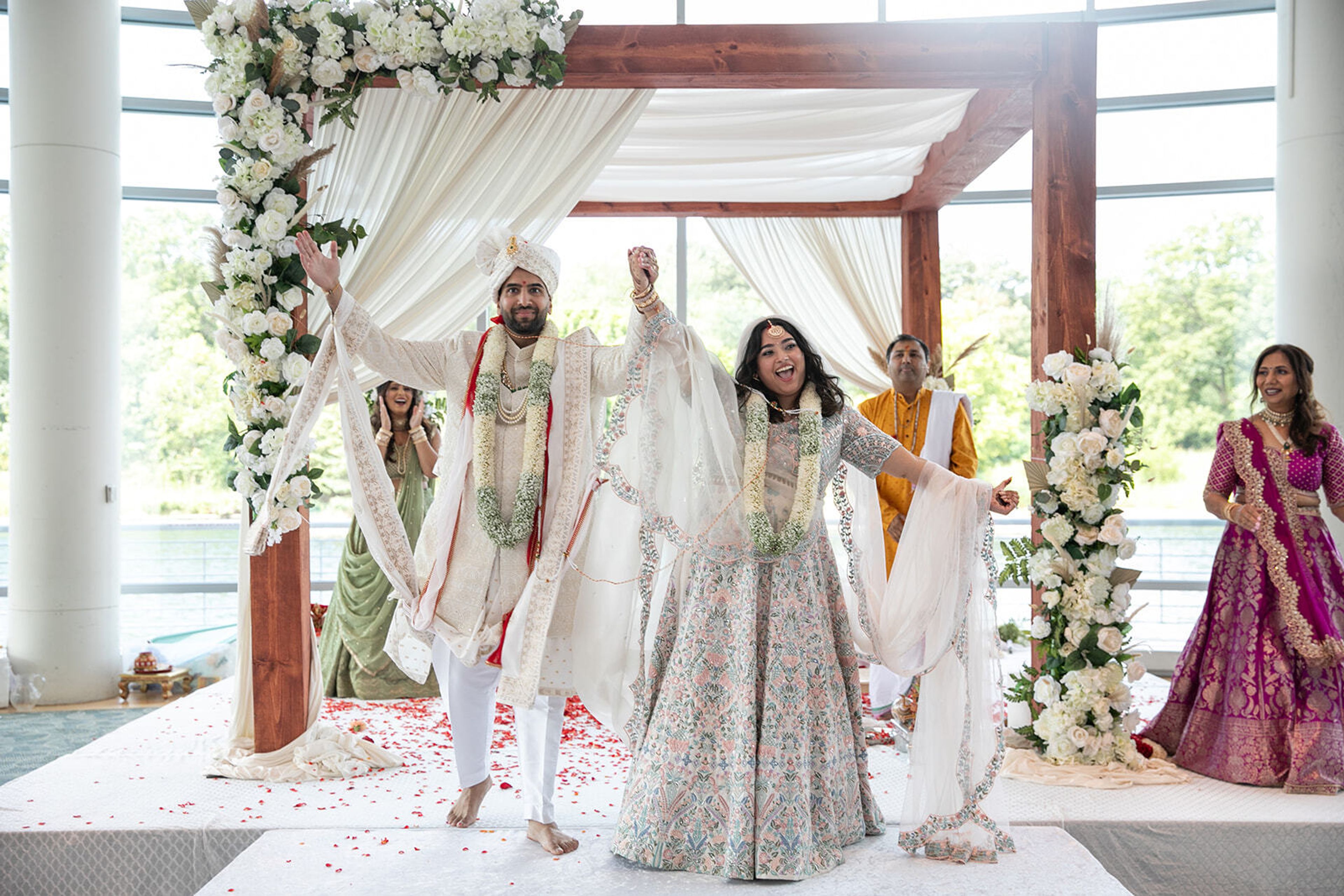 Cover photo of Le Cape Weddings