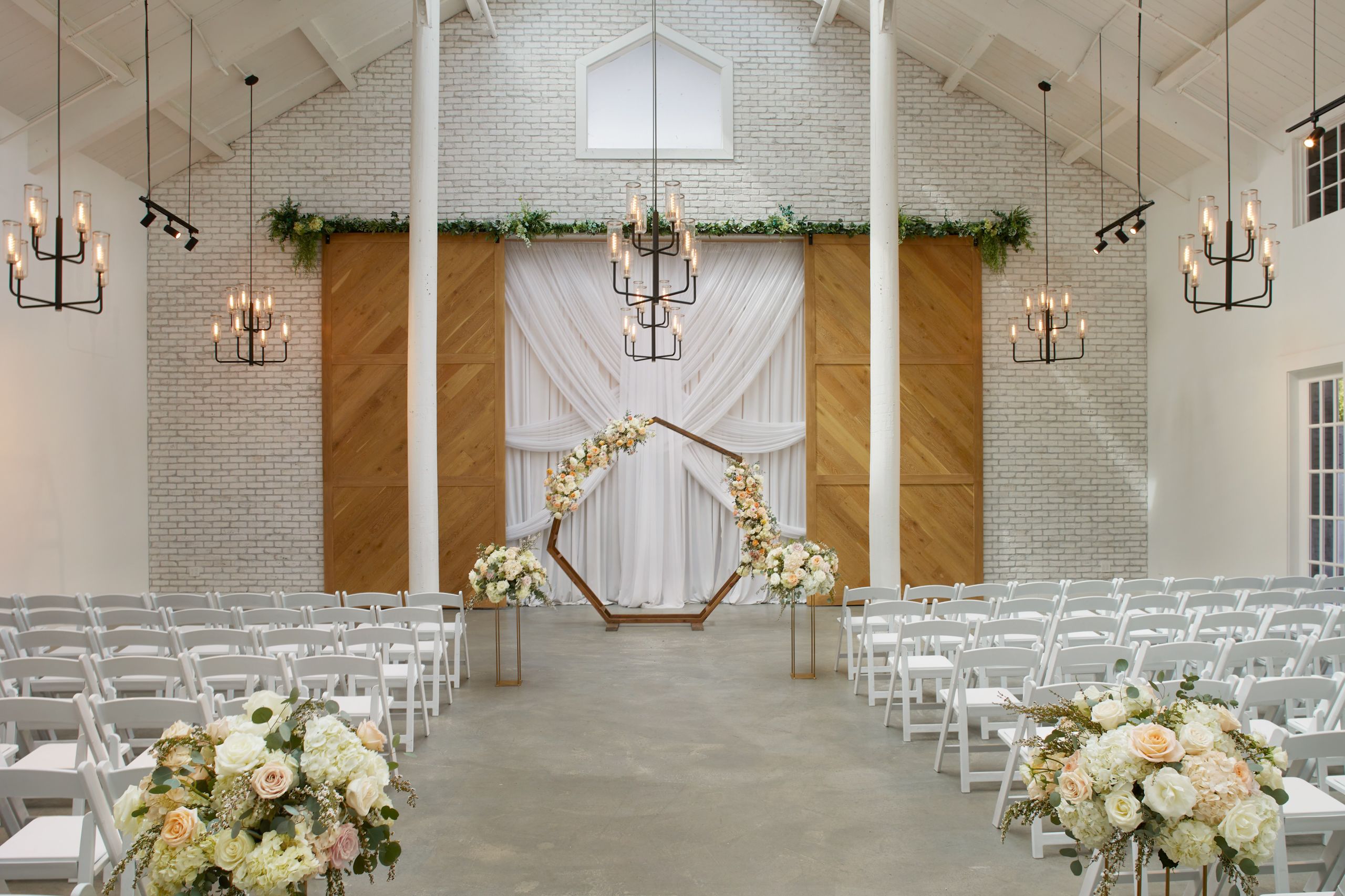 Top 20 Wedding Venues in Oceanside, CA | PartySlate, image size:2560x1706