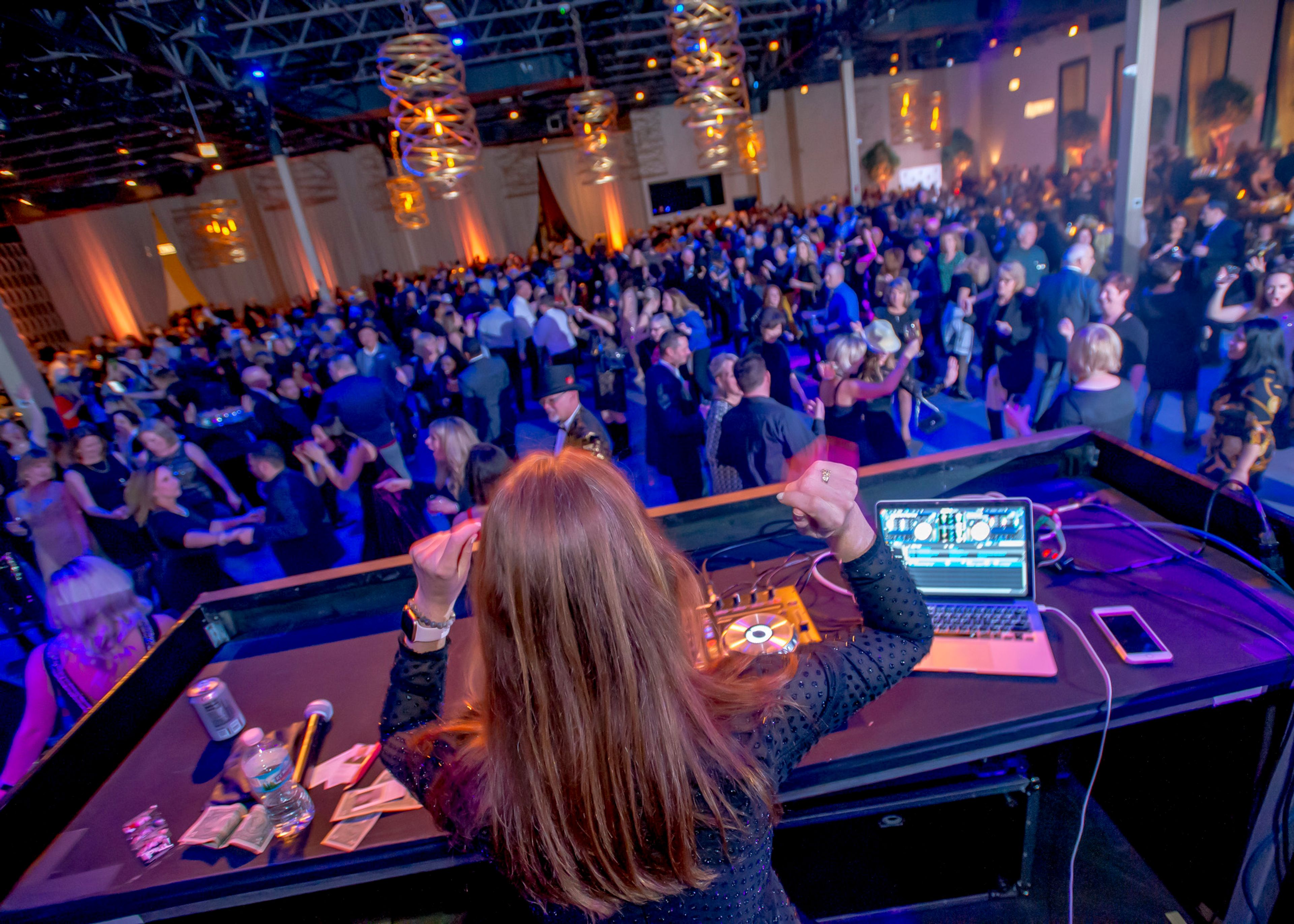 Cover photo of fig Media- DJ