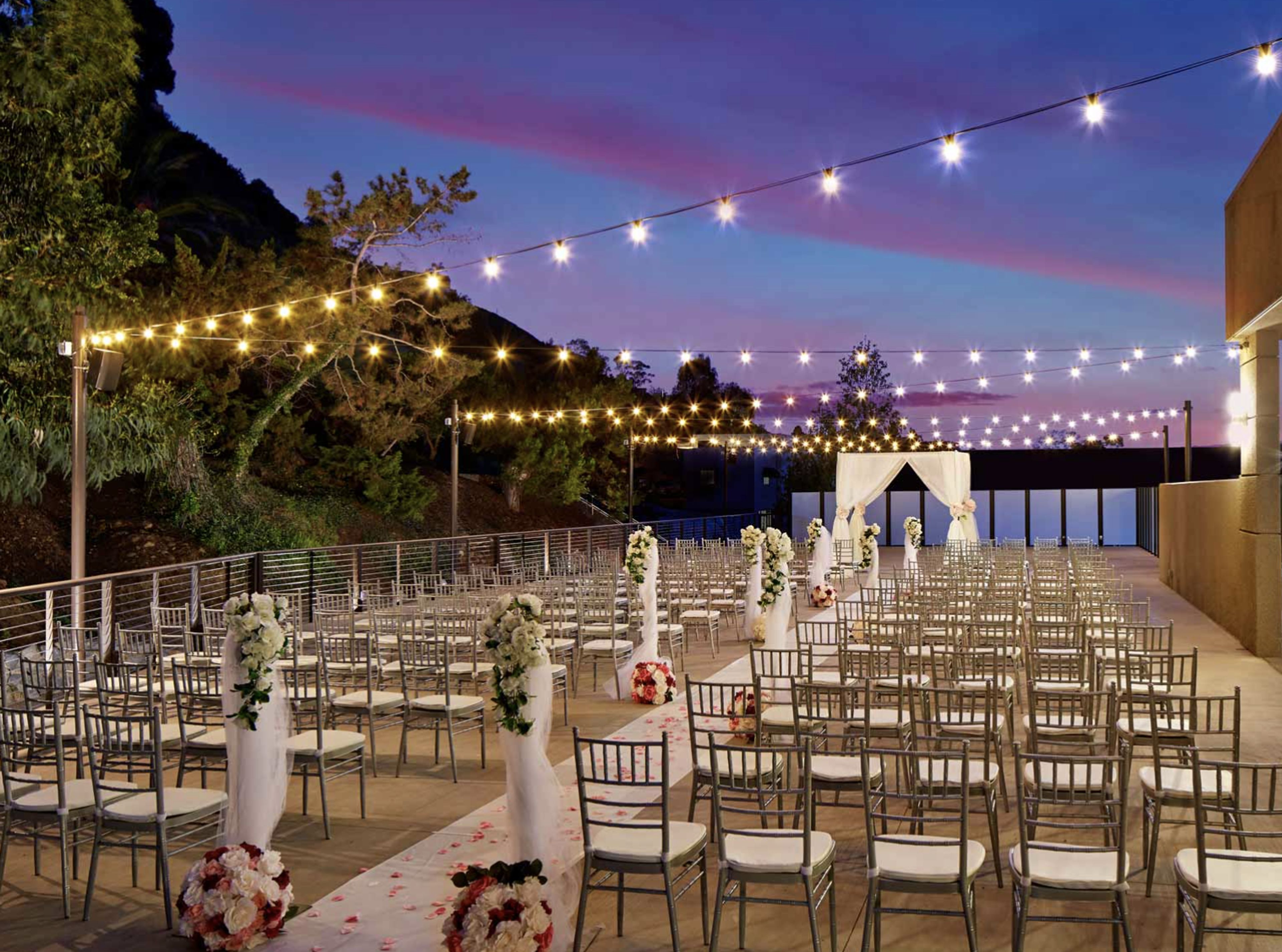 Cover photo of Hilton San Diego Mission Valley