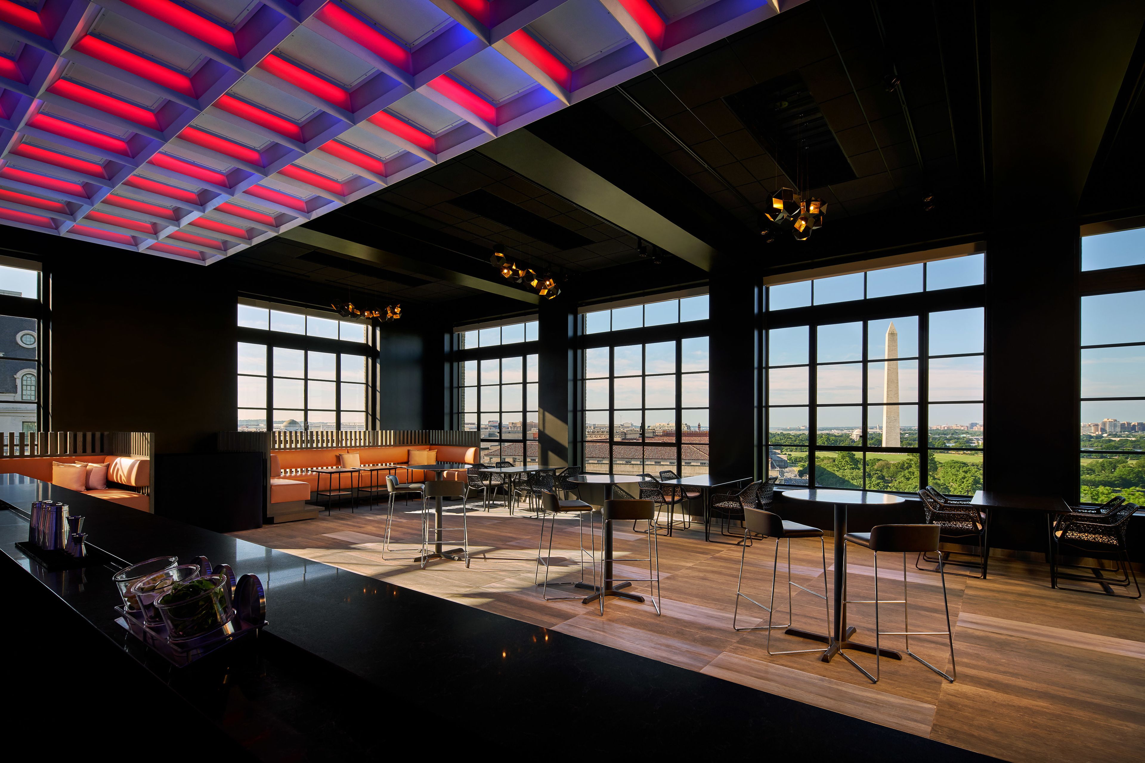 Cover photo of Hotel Washington