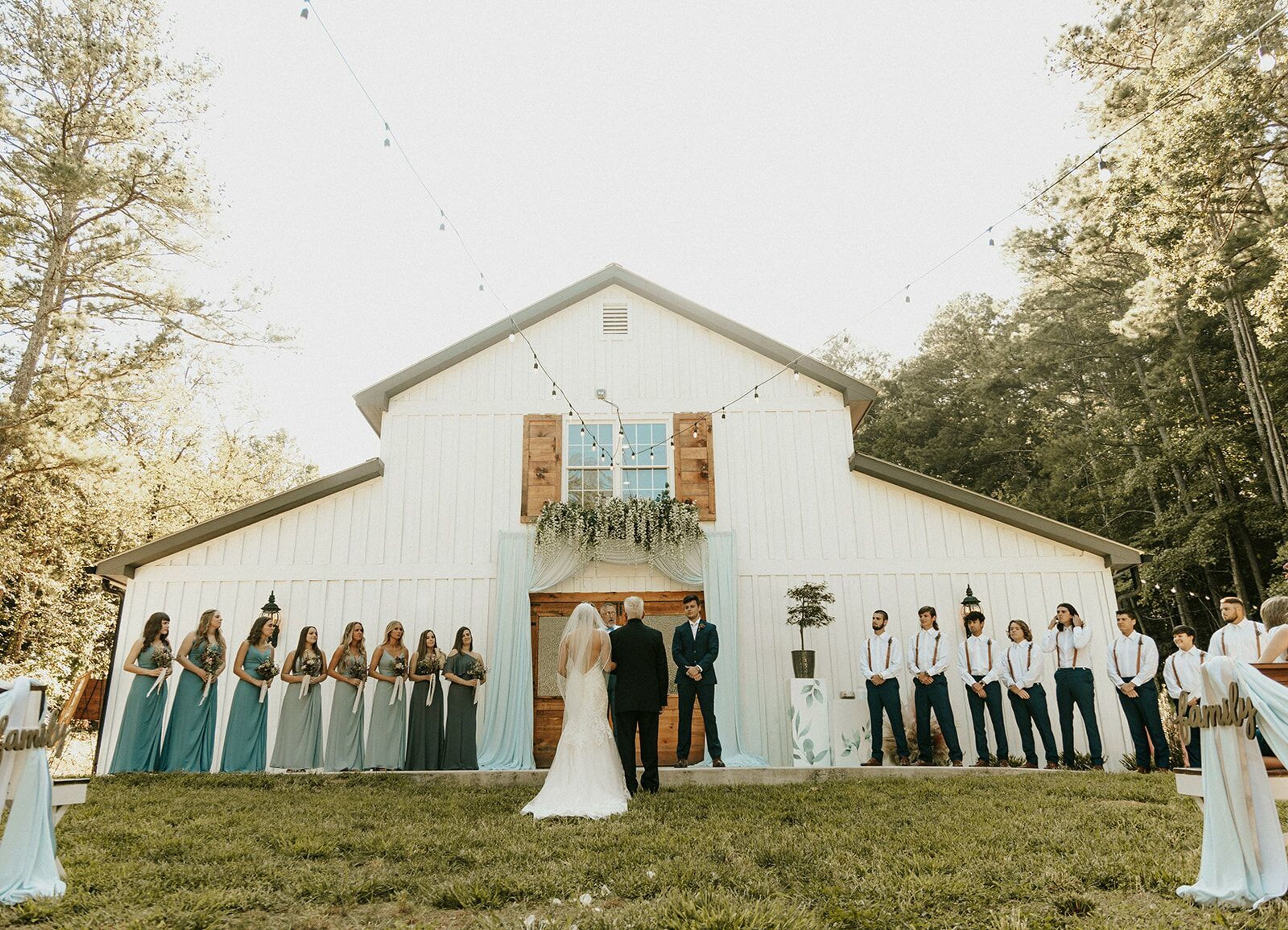 Cover photo of Ivy & Oak