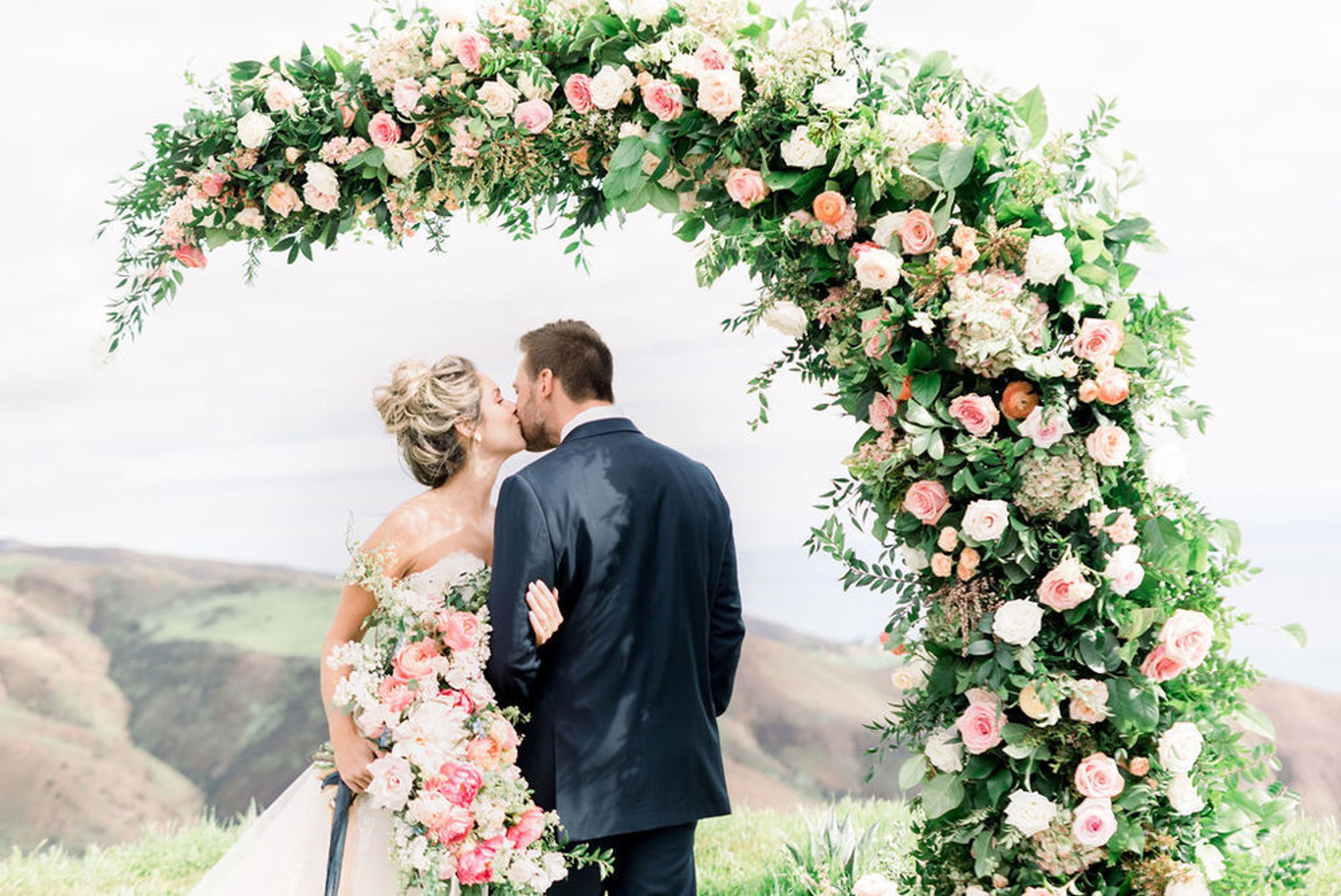 Cover photo of Royal Bee Flower Co.