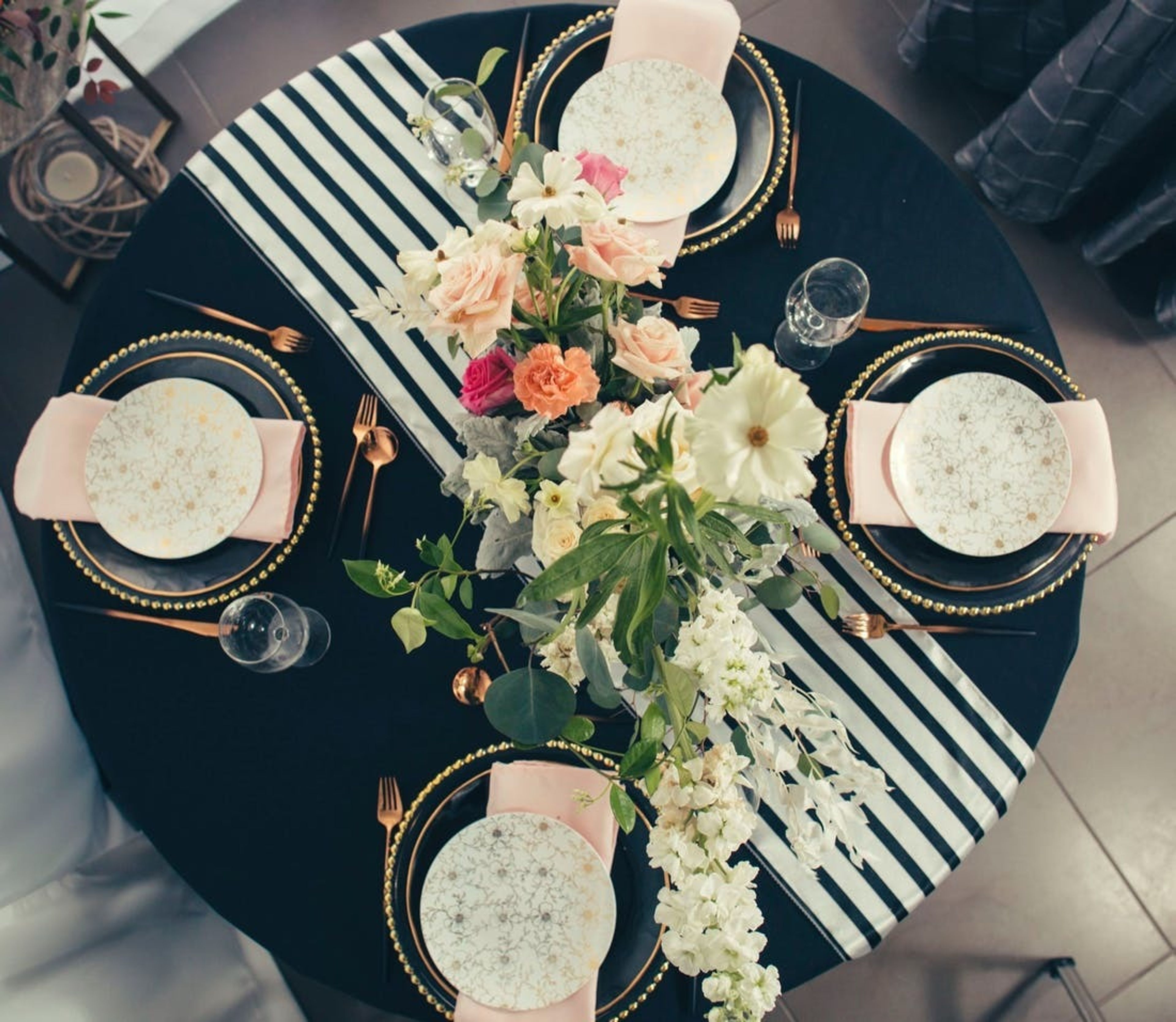 Cover photo of 2 B Luxe Events and Rentals