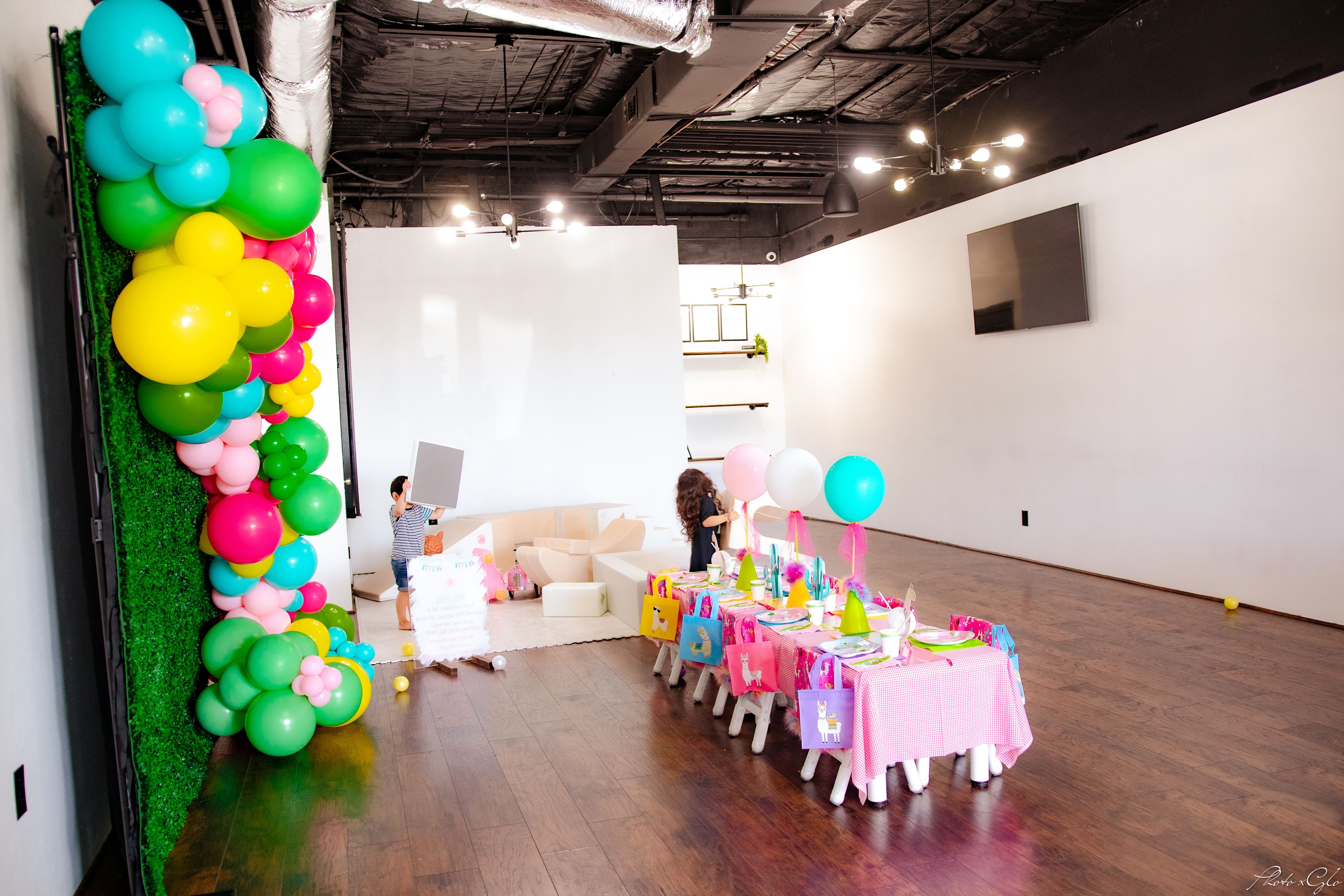 Cover photo of Trading Spaces HTX