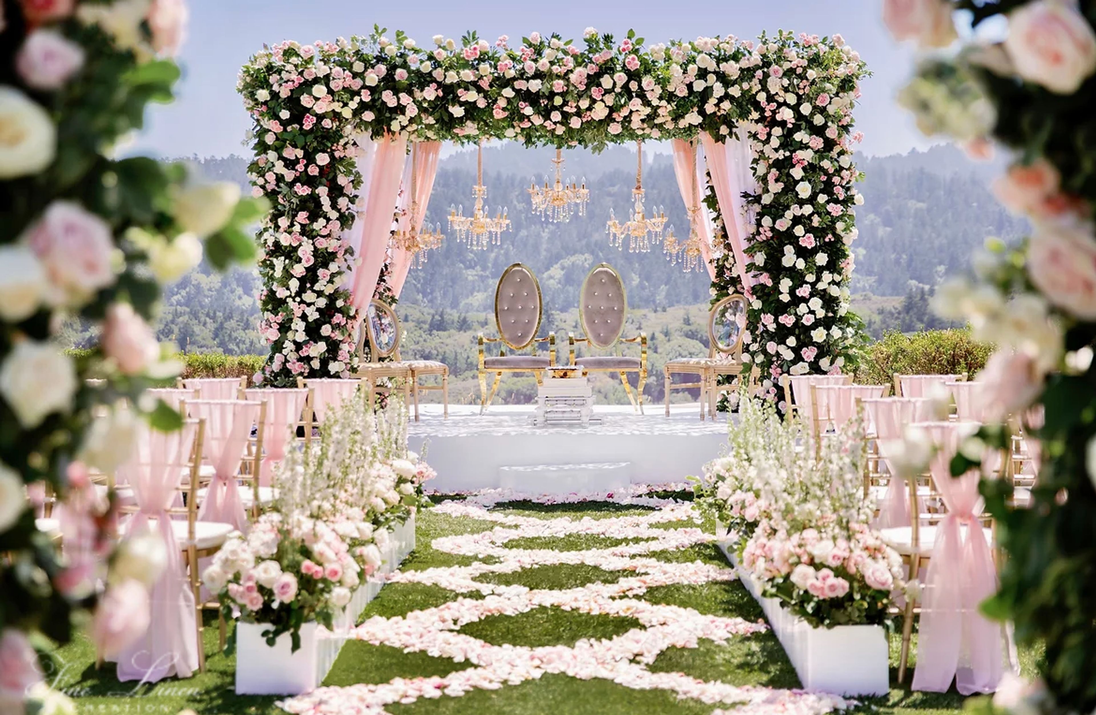 Cover photo of Fine Linen Creation