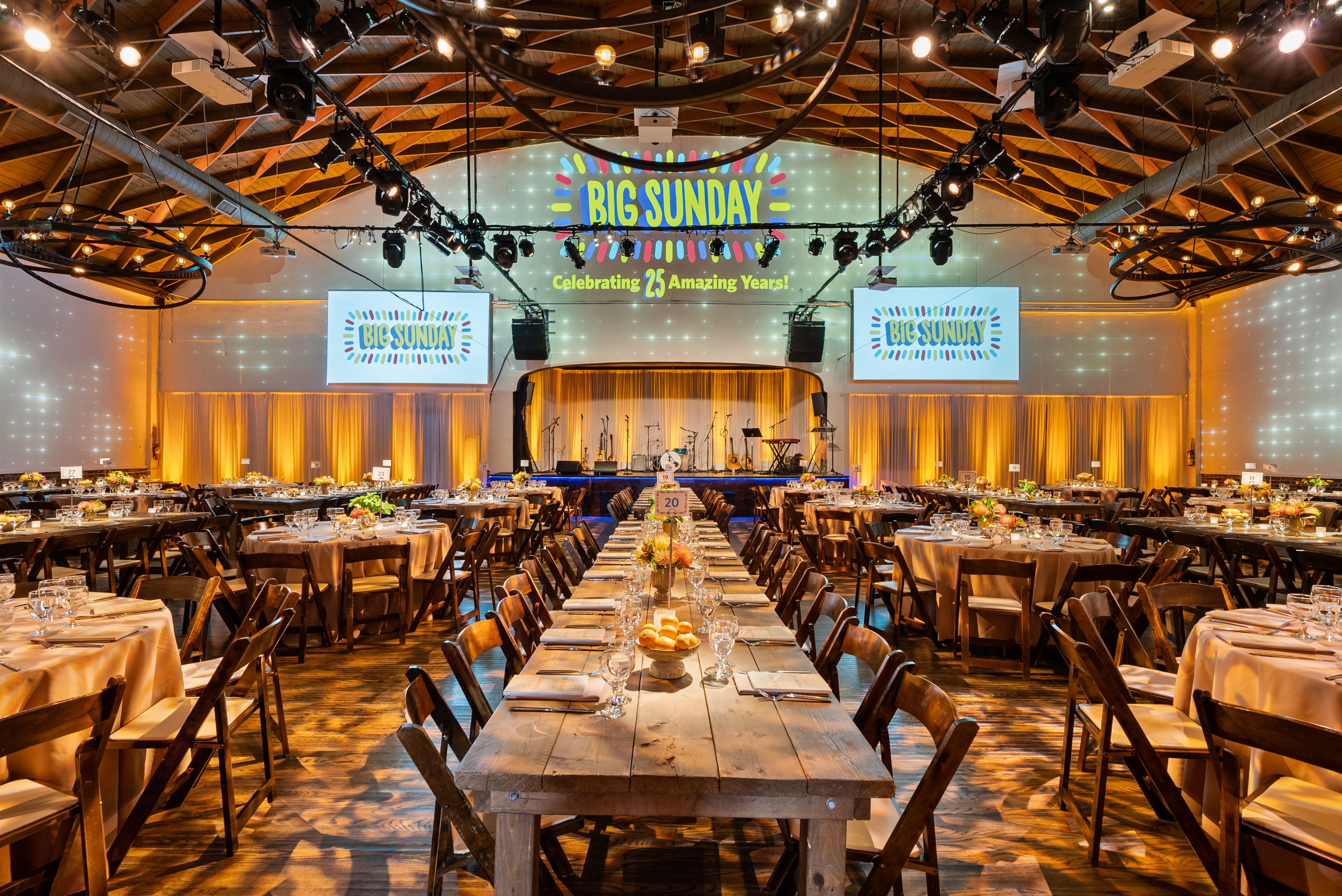 Cover photo of Candela La Brea